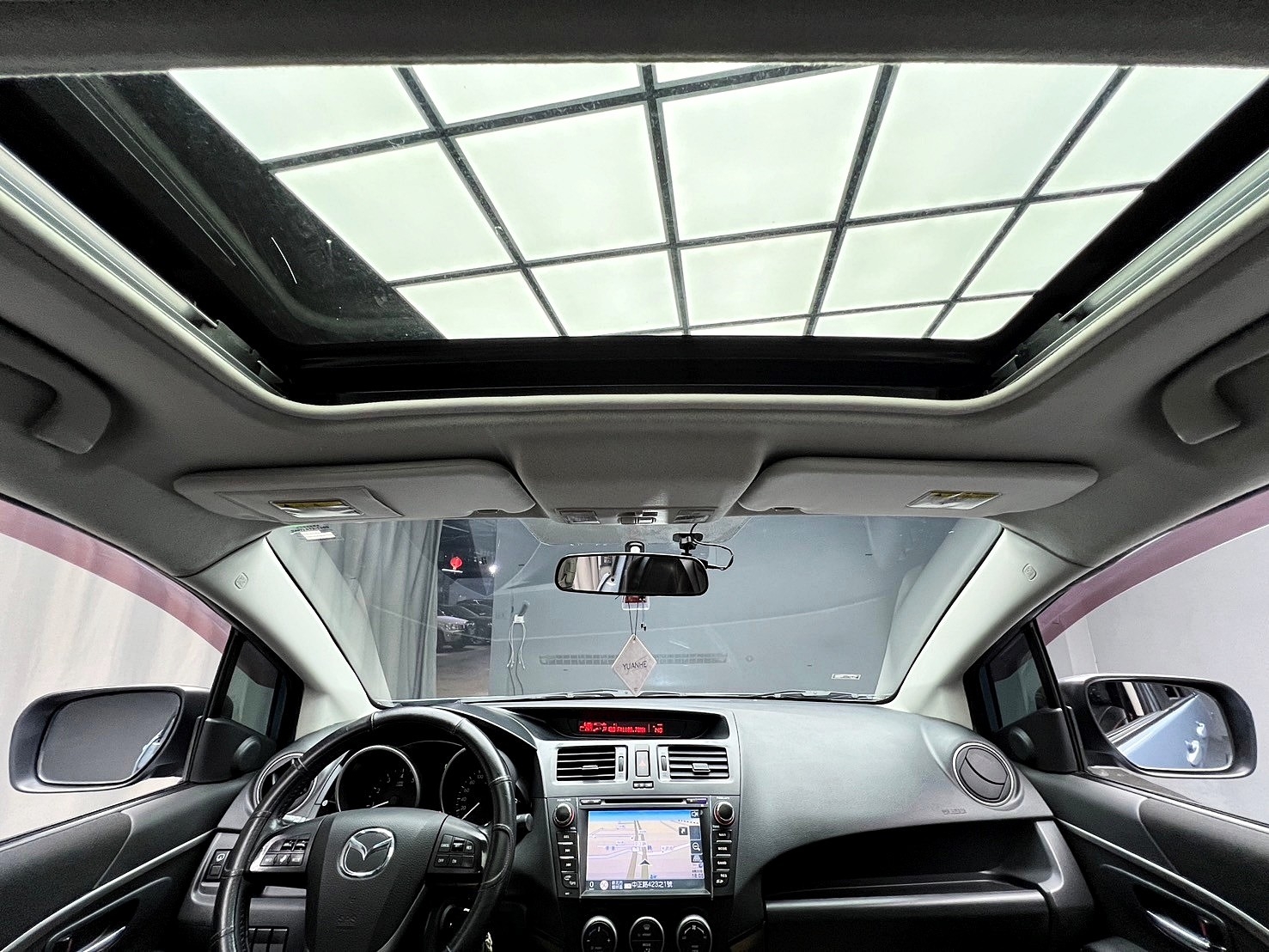 2014 馬五 Mazda5 七人座 尊爵型 二代改款 國產高CP值休旅❗️(213)【 元禾國際 阿龍店長 0968-691-205】阿龍中古車 二手車 中古車 新北最大車庫 實車實價 認證車	  第7張相片