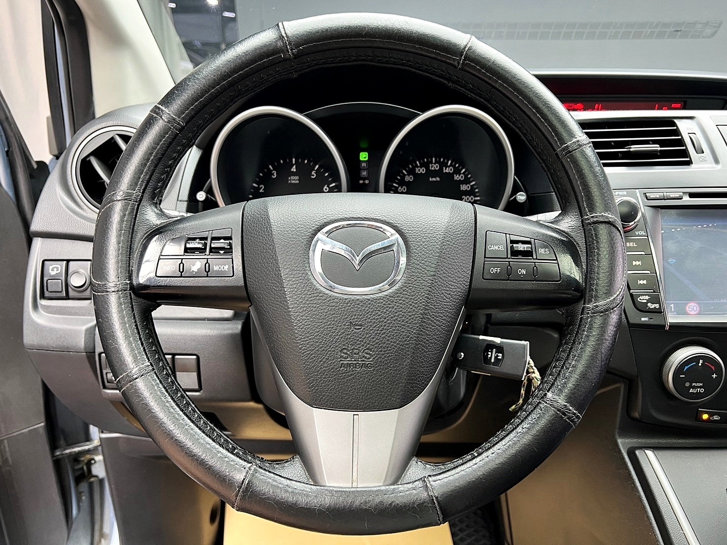 2014 馬五 Mazda5 七人座 尊爵型 二代改款 國產高CP值休旅❗️(213)【 元禾國際 阿龍店長 0968-691-205】阿龍中古車 二手車 中古車 新北最大車庫 實車實價 認證車	  第10張相片