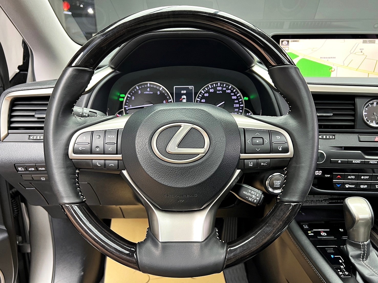 2019 Lexus RX300 旗艦版 大滿配 環景 跟車 ML音響 ❗️(153)【 元禾國際 阿龍店長 0968-691-205】阿龍中古車 二手車 中古車 新北最大車庫 實車實價 認證車  第7張相片