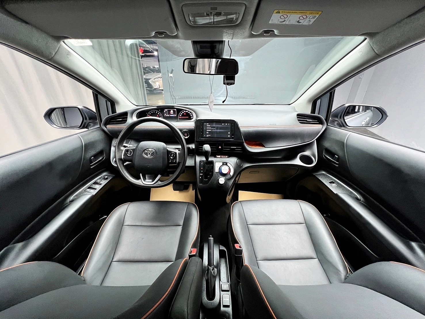 2021 Toyota Sienta 5人座 豪華版 新車保固 ❗️(076)【 元禾國際 阿龍店長 0968-691-205】阿龍中古車 二手車 中古車 新北最大車庫 實車實價 認證車  第10張相片