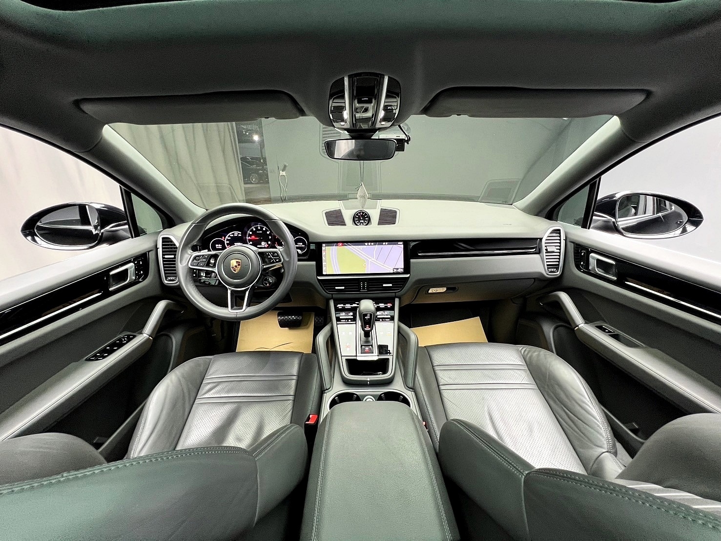2020式 保時捷 凱燕 Porsche Cayenne Coupe V6 跑車套件 電子懸吊 選配真皮內裝 多選配❗️(190) 【 元禾國際 阿龍店長 0968-691-205】阿龍中古車 二手車 中古車 新北最大車庫 實車實價 認證車  第6張相片