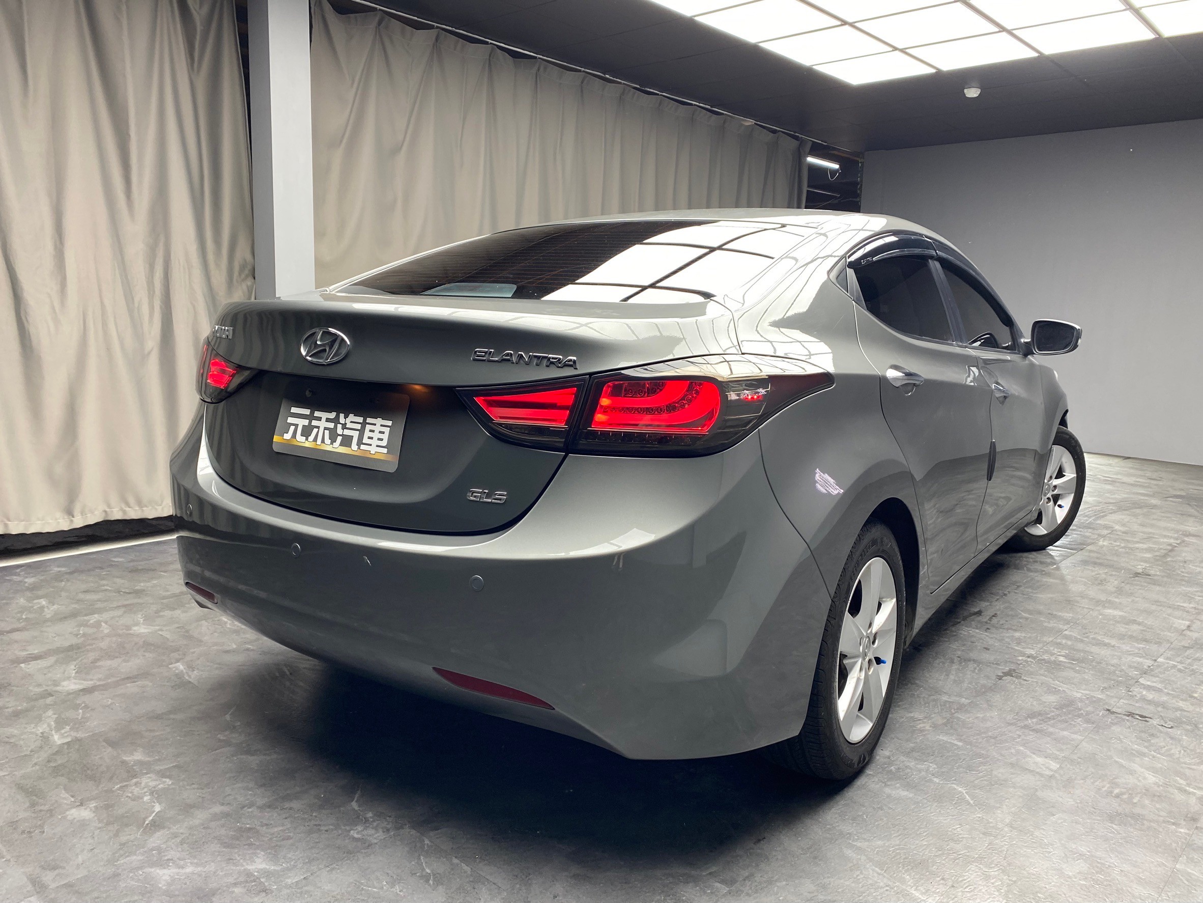 2013 Hyundai Elantra GLS旗艦型 天窗 免鑰匙 電動椅 ❗️(006)【 元禾國際 阿龍店長 0968-691-205】阿龍中古車 二手車 中古車 新北最大車庫 實車實價 認證車  第2張相片