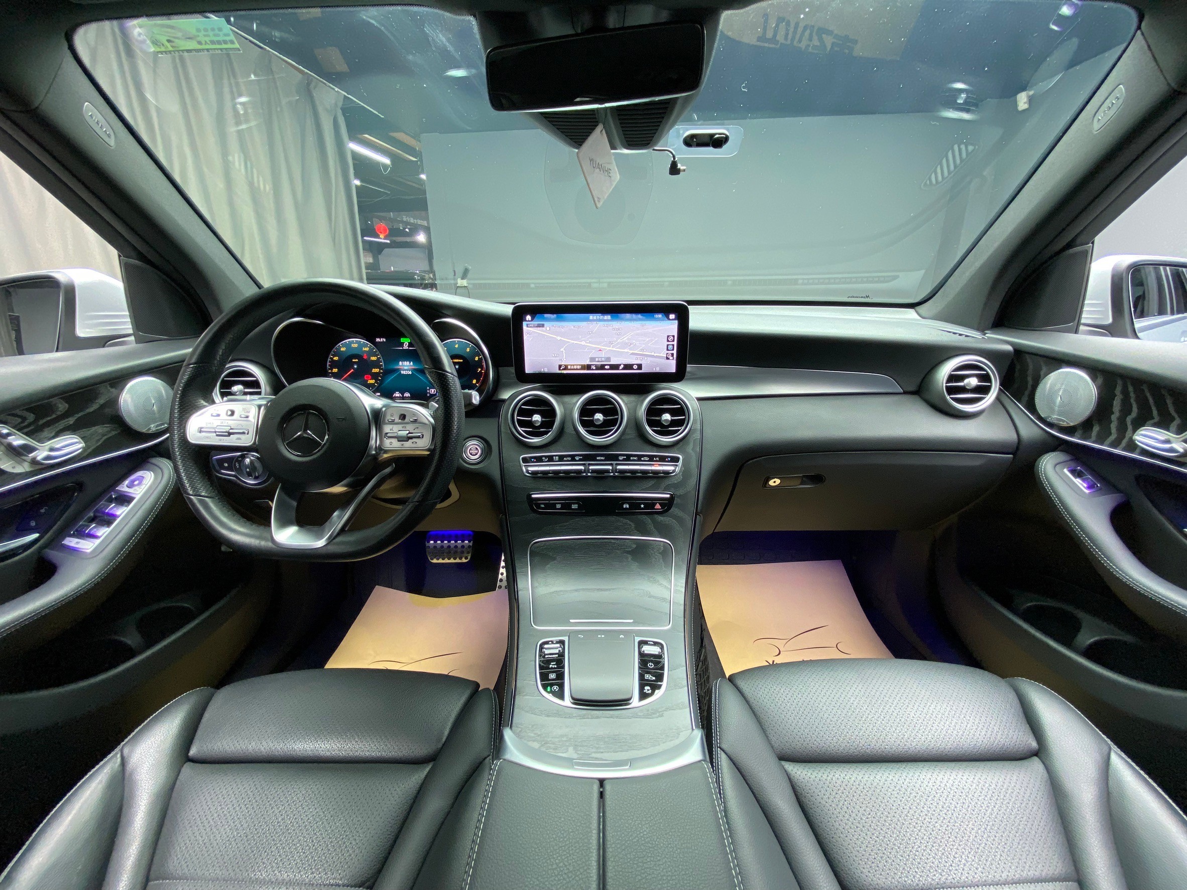 2020 X253 Benz GLC300 4MATIC EQ Boost AMG外觀套件 跟車 環景 柏林之音 ❗️(179)【 元禾國際 阿龍店長 0968-691-205】阿龍中古車 二手車 中古車 新北最大車庫 實車實價 認證車  第2張相片