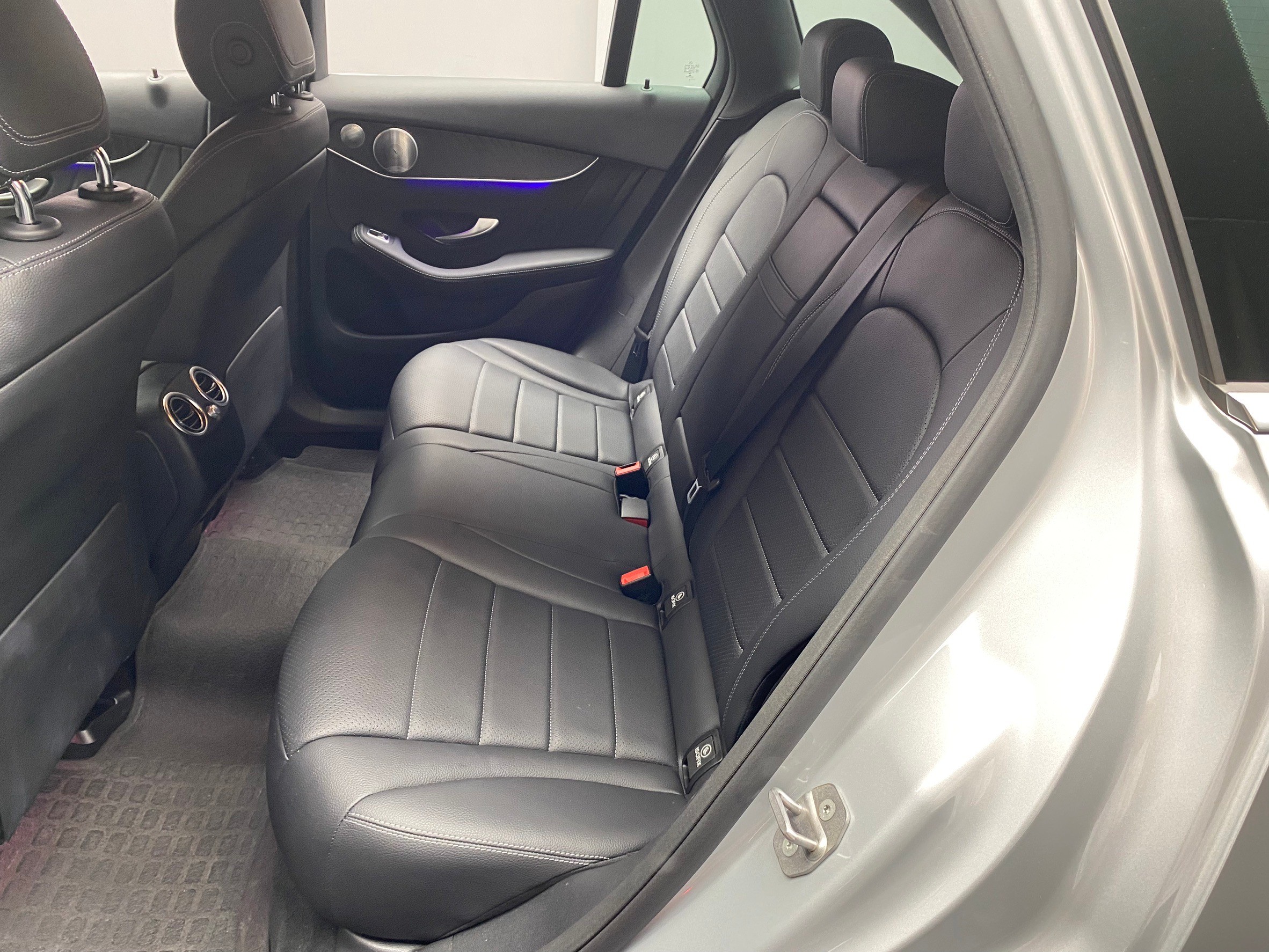 2020 X253 Benz GLC300 4MATIC EQ Boost AMG外觀套件 跟車 環景 柏林之音 ❗️(179)【 元禾國際 阿龍店長 0968-691-205】阿龍中古車 二手車 中古車 新北最大車庫 實車實價 認證車  第7張相片