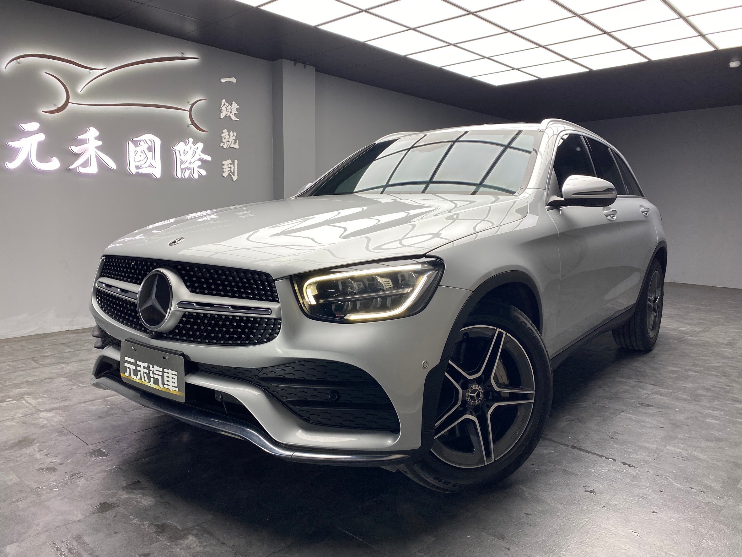 2020 X253 Benz GLC300 4MATIC EQ Boost AMG外觀套件 跟車 環景 柏林之音 ❗️(179)【 元禾國際 阿龍店長 0968-691-205】阿龍中古車 二手車 中古車 新北最大車庫 實車實價 認證車  第8張相片
