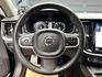 2021 Volvo V60 B4 Momentum 輕油電 旅行車 跟車 環景 腳踢尾門 水晶排檔頭 ❗️(184)【 元禾國際 阿龍店長 0968-691-205】阿龍中古車 二手車 中古車 新北最大車庫 實車實價 認證車  第6張縮圖