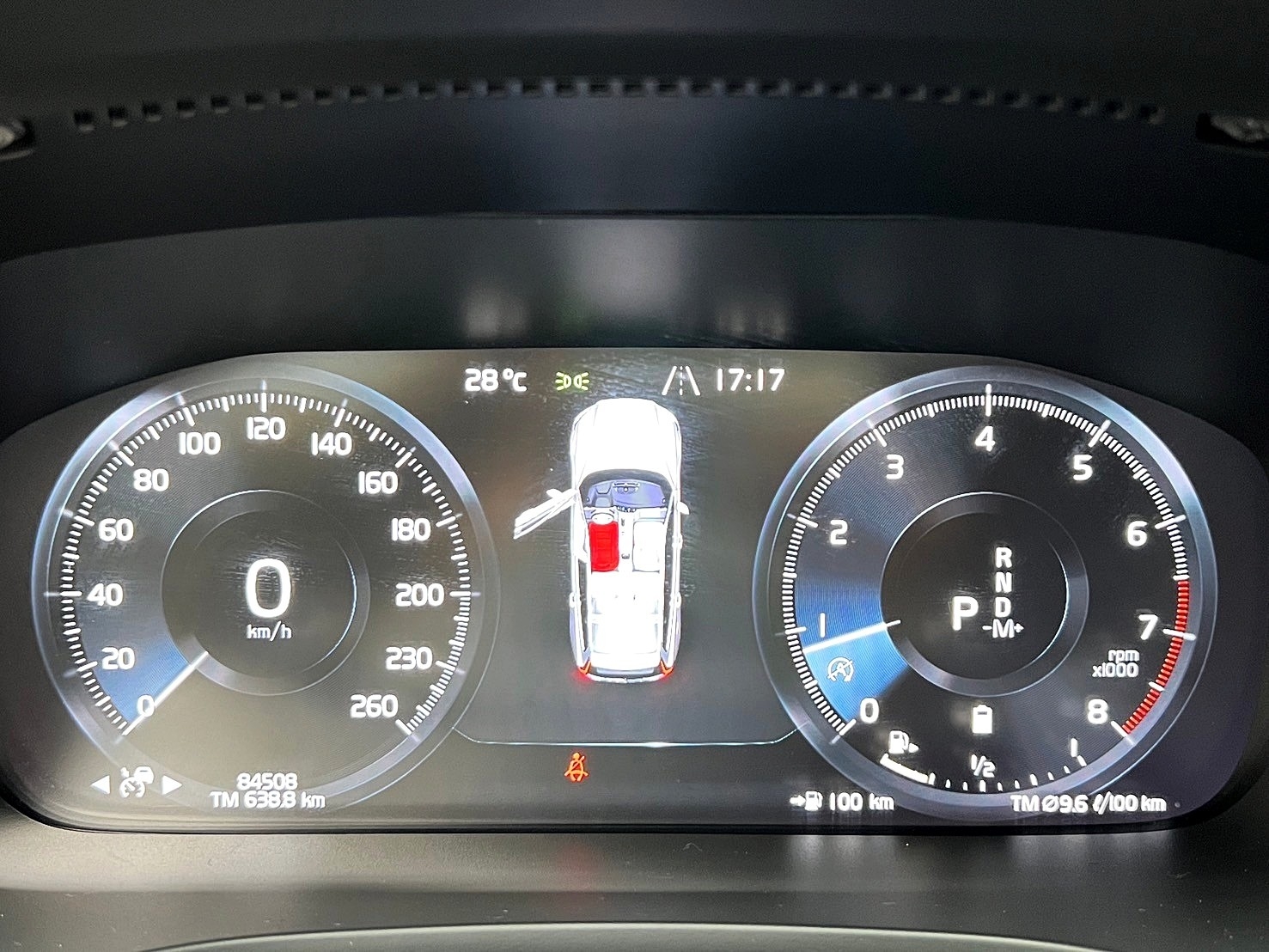 2021 Volvo V60 B4 Momentum 輕油電 旅行車 跟車 環景 腳踢尾門 水晶排檔頭 ❗️(184)【 元禾國際 阿龍店長 0968-691-205】阿龍中古車 二手車 中古車 新北最大車庫 實車實價 認證車  第7張相片