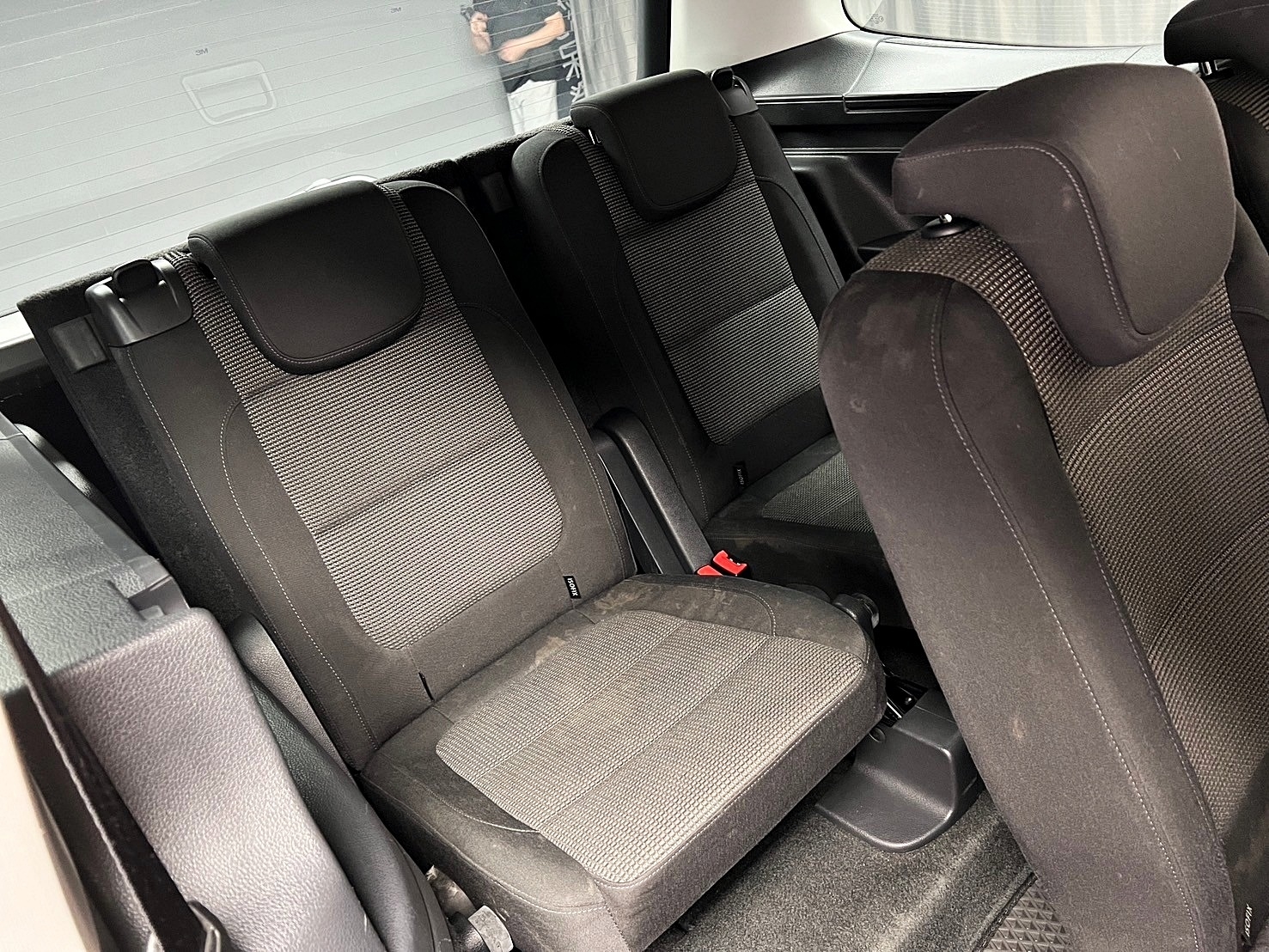 2015式 VW 福斯 Sharan TDI BMT 柴油 七人座 實惠休旅 ❗️(074)【 元禾國際 阿龍店長 0968-691-205】阿龍中古車 二手車 中古車 新北最大車庫 實車實價 認證車  第5張相片