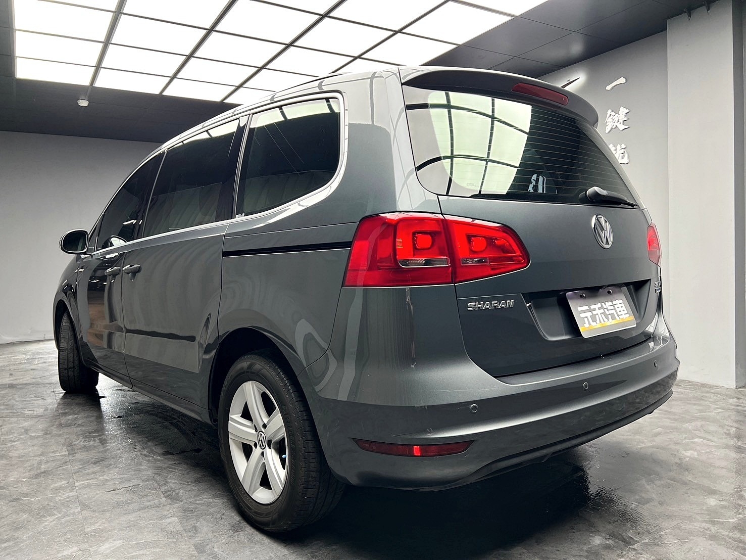2015式 VW 福斯 Sharan TDI BMT 柴油 七人座 實惠休旅 ❗️(074)【 元禾國際 阿龍店長 0968-691-205】阿龍中古車 二手車 中古車 新北最大車庫 實車實價 認證車  第10張相片