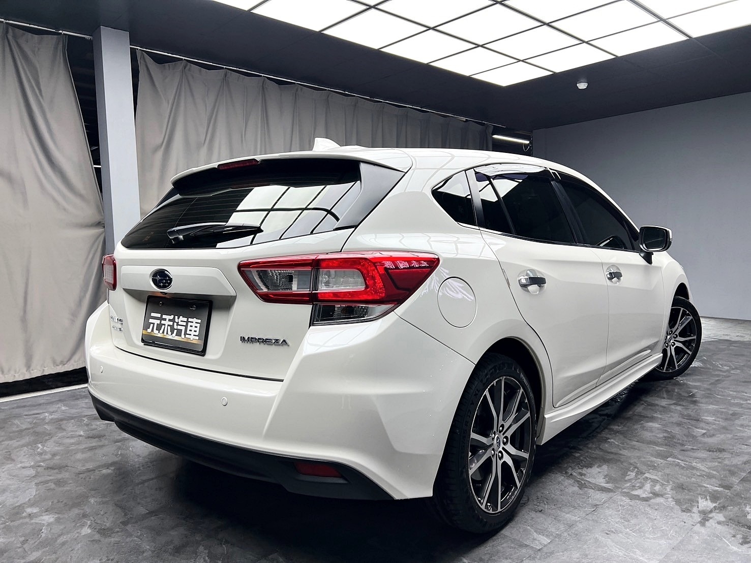 2017 Subaru Impreza 5D i-S 天窗 盲點 四驅掀背 硬皮鯊 ❗️(256)【 元禾國際 阿龍店長 0968-691-205】阿龍中古車 二手車 中古車 新北最大車庫 實車實價 認證車  第2張相片