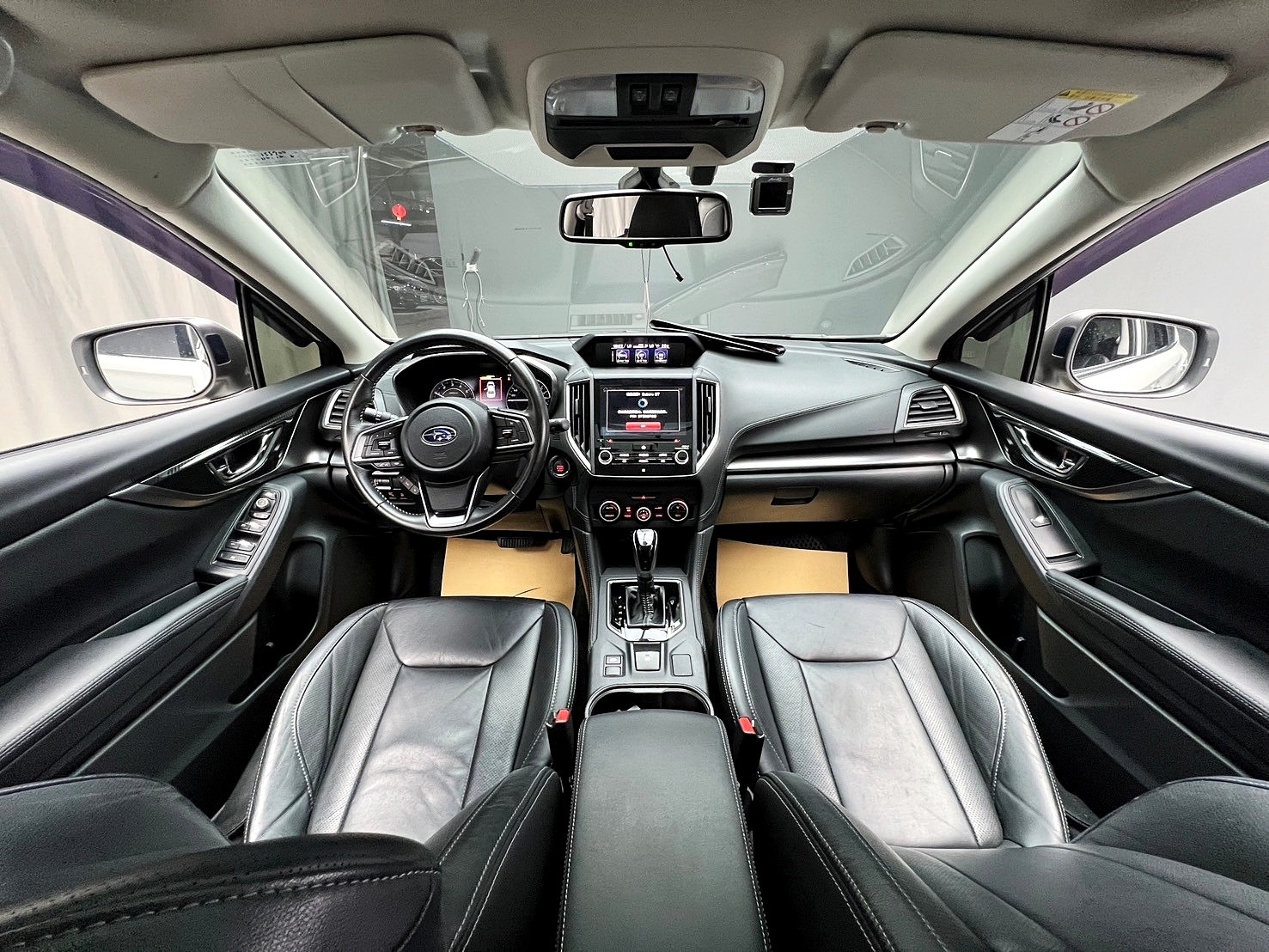 2017 Subaru Impreza 5D i-S 天窗 盲點 四驅掀背 硬皮鯊 ❗️(256)【 元禾國際 阿龍店長 0968-691-205】阿龍中古車 二手車 中古車 新北最大車庫 實車實價 認證車  第5張相片