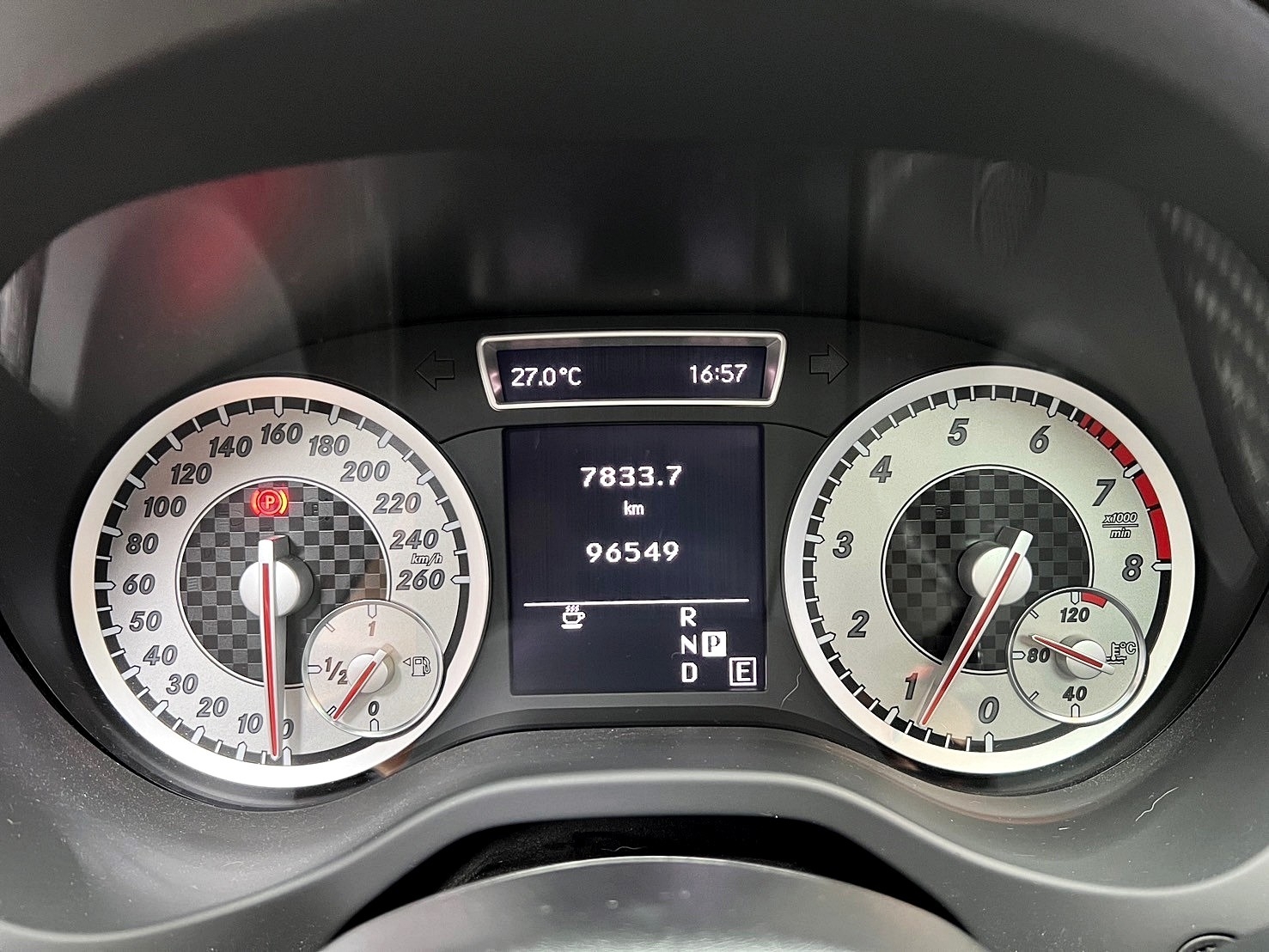 2013 Benz A250 Sport AMG 外觀套件 熱血掀背 ❗️(004)【 元禾國際 阿龍店長 0968-691-205】阿龍中古車 二手車 中古車 新北最大車庫 實車實價 認證車  第5張相片