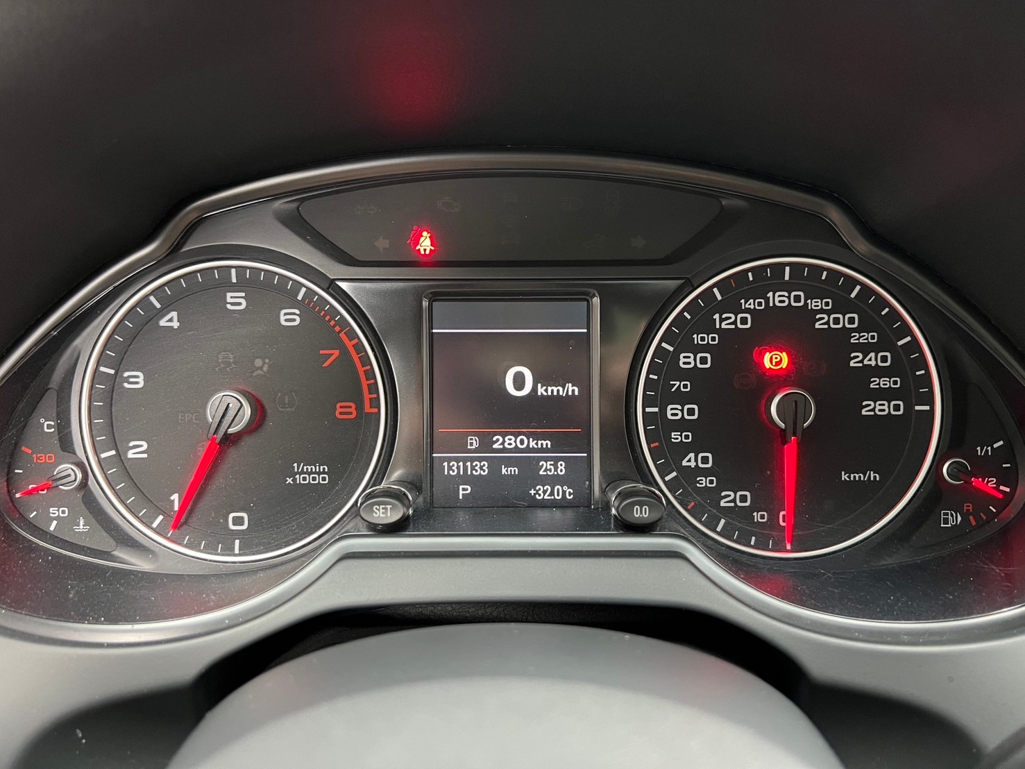 2013 Audil 奧迪 Q5 四驅 全景天窗 電尾門 B&O音響 ❗️(248)【 元禾國際 阿龍店長 0968-691-205】阿龍中古車 二手車 中古車 新北最大車庫 實車實價 認證車  第7張相片