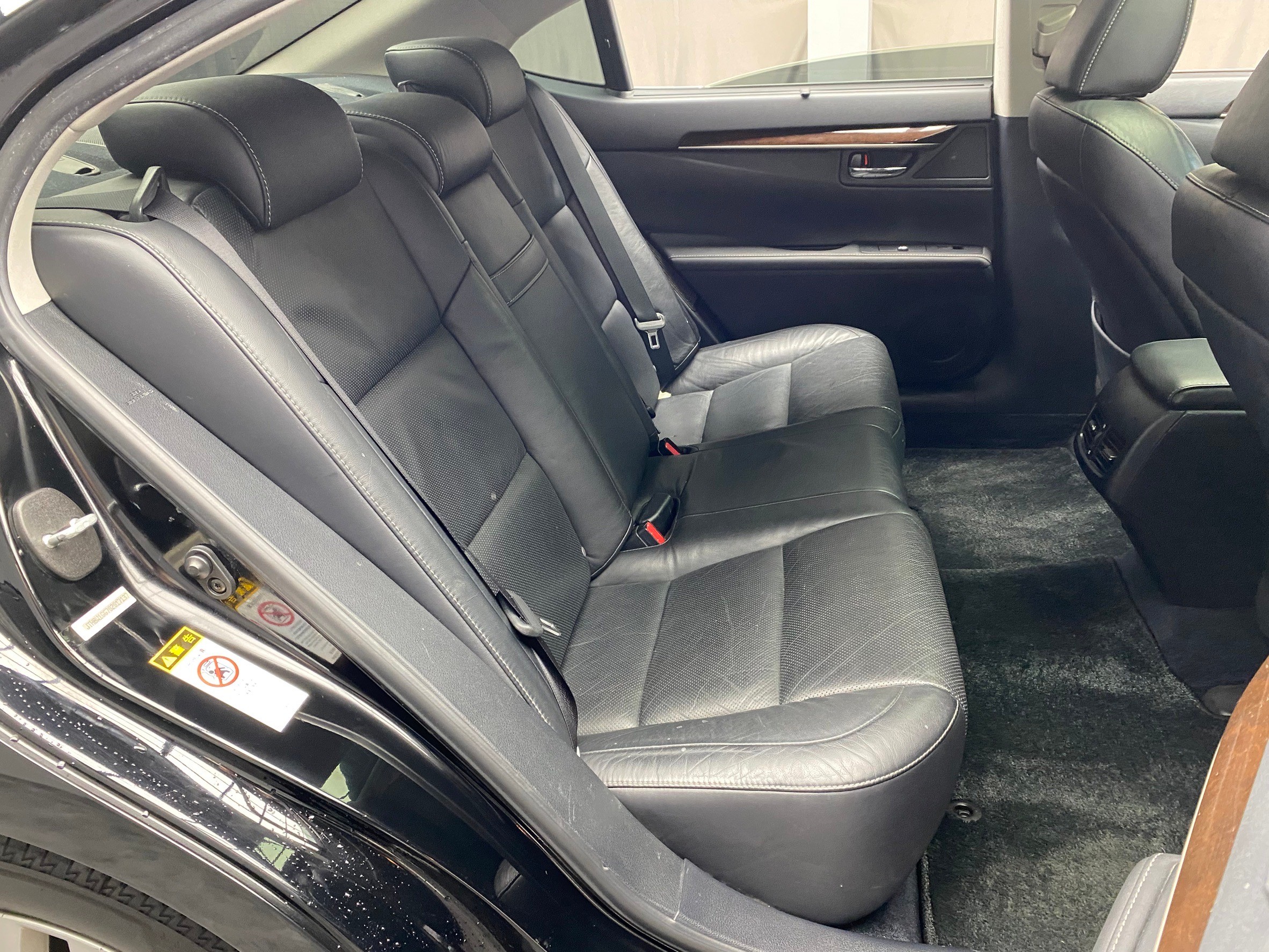 2013 Lexus ES300h 旗艦版 電尾門 冷熱通風椅 油電房車 ❗️(127)【 元禾國際 阿龍店長 0968-691-205】阿龍中古車 二手車 中古車 新北最大車庫 實車實價 認證車  第4張相片