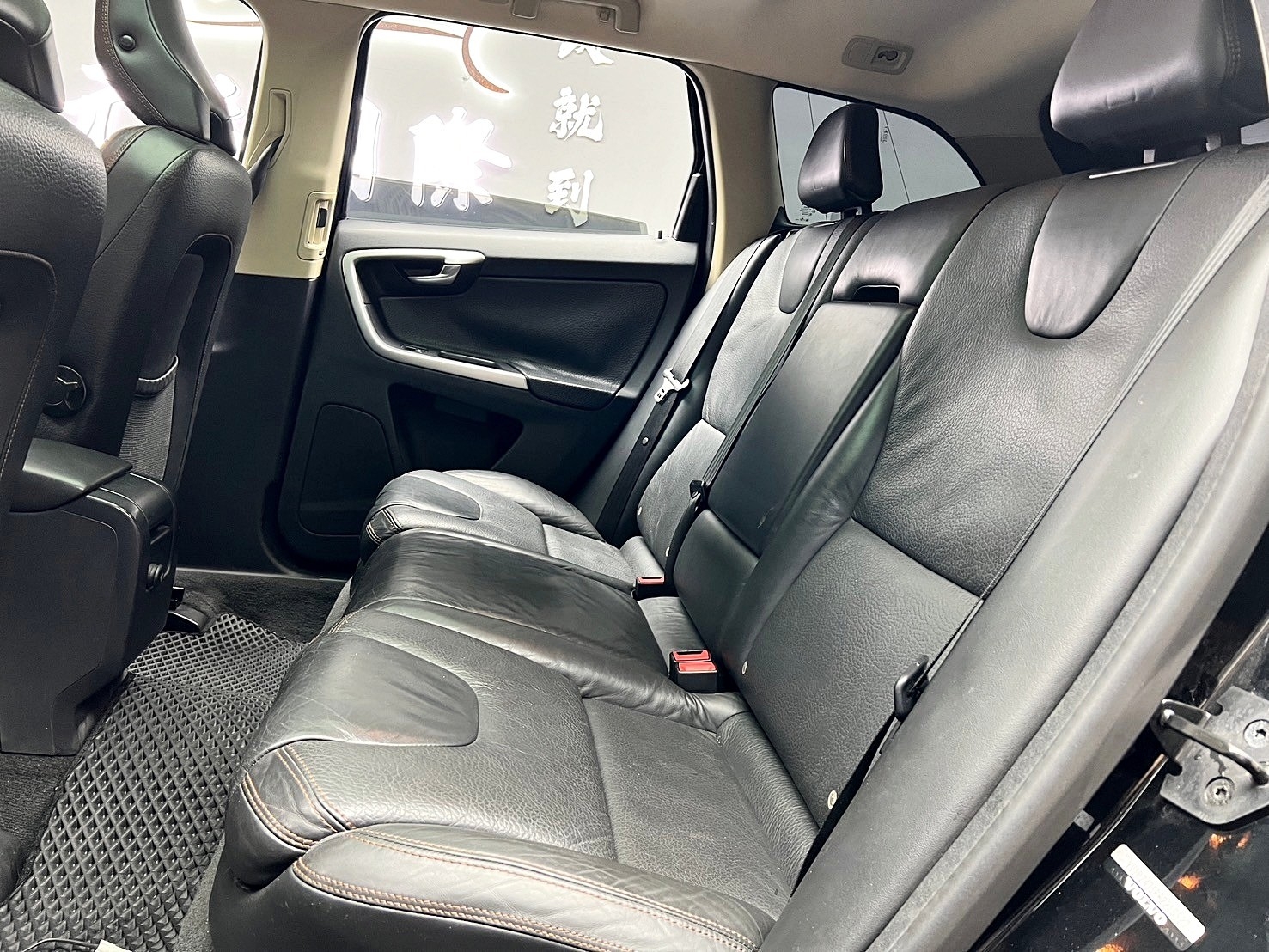 2011 Volvo XC60 T5 旗艦版 ACC跟車 全景天窗 盲點 ❗️(128)【 元禾國際 阿龍店長 0968-691-205】阿龍中古車 二手車 中古車 新北最大車庫 實車實價 認證車  第4張相片