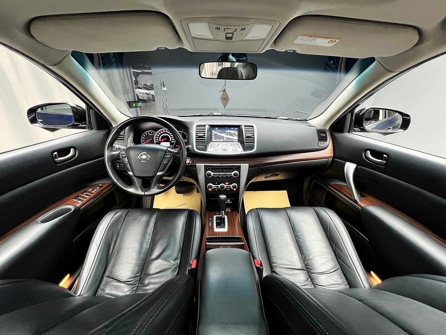 2015 Nissan Teana LG 環景 旗艦 天窗版 前後大包 劃線碟盤 ❗️(212)【 元禾國際 阿龍店長 0968-691-205】阿龍中古車 二手車 中古車 新北最大車庫 實車實價 認證車  第6張相片