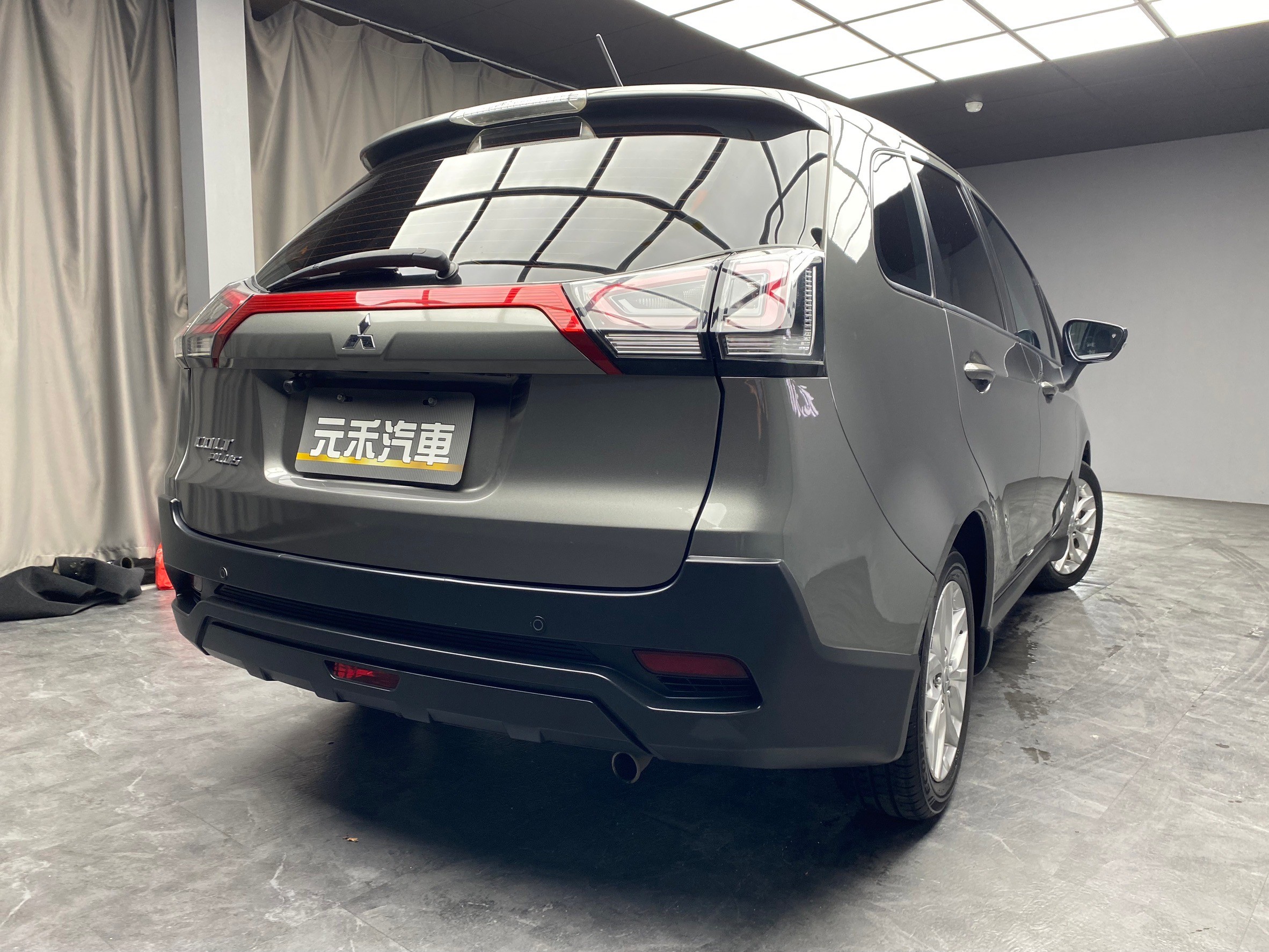 2020 三菱 Colt Plus 時尚型 安卓機 抬頭顯示 電尾門 盲點 實惠大空間 掀背小車❗️(001)【 元禾國際 阿龍店長 0968-691-205】阿龍中古車 二手車 中古車 新北最大車庫 實車實價 認證車  第2張相片