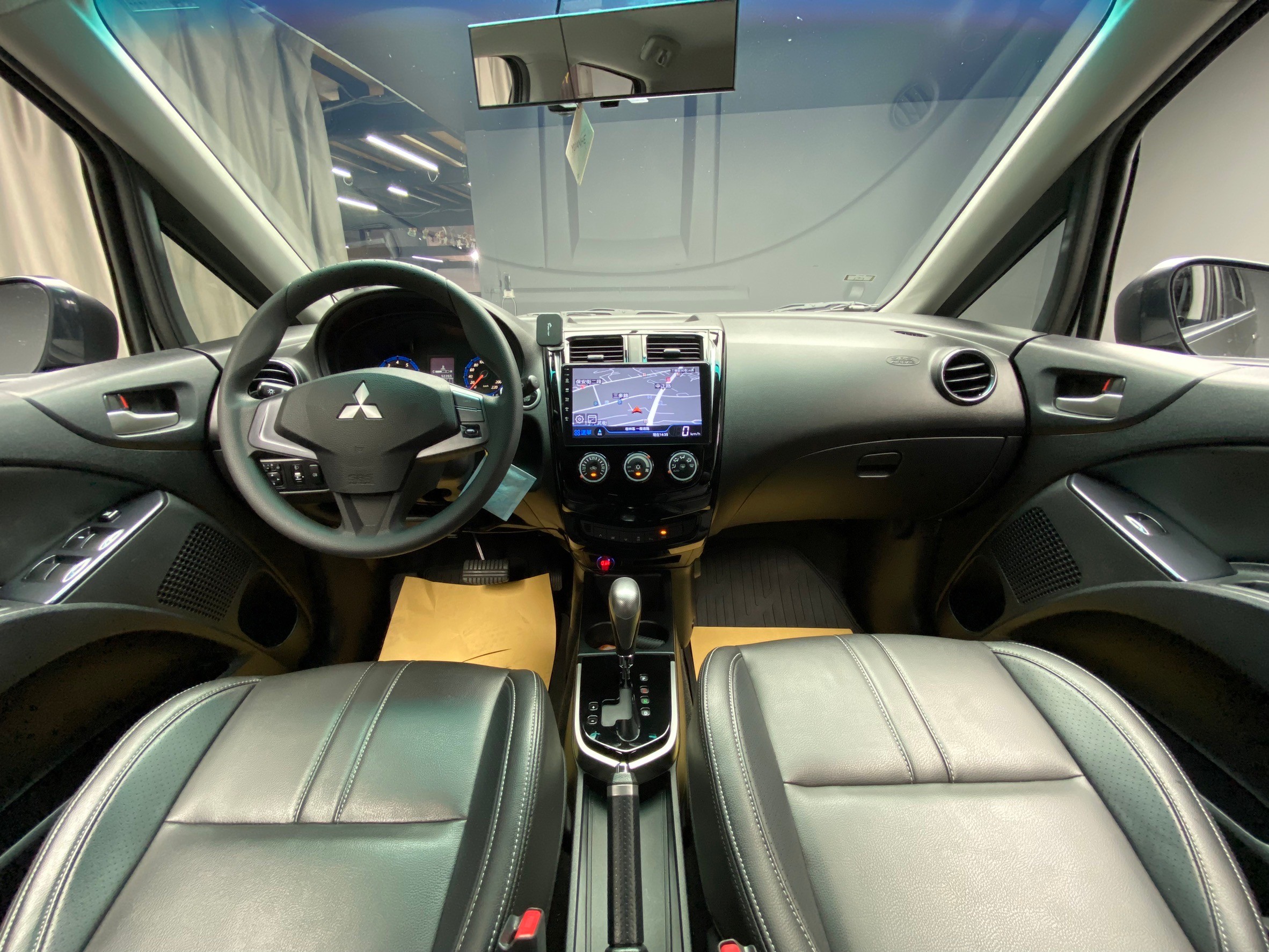 2020 三菱 Colt Plus 時尚型 安卓機 抬頭顯示 電尾門 盲點 實惠大空間 掀背小車❗️(001)【 元禾國際 阿龍店長 0968-691-205】阿龍中古車 二手車 中古車 新北最大車庫 實車實價 認證車  第5張相片