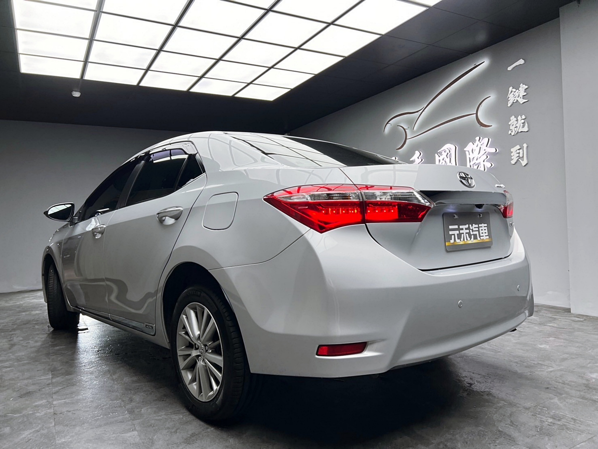 2015 11代 阿提斯 Toyota Corolla Altis 經典版 Safety+ 免鑰匙 ❗️(190)【 元禾國際 阿龍店長 0968-691-205】阿龍中古車 二手車 中古車 新北最大車庫 實車實價 認證車  第3張相片