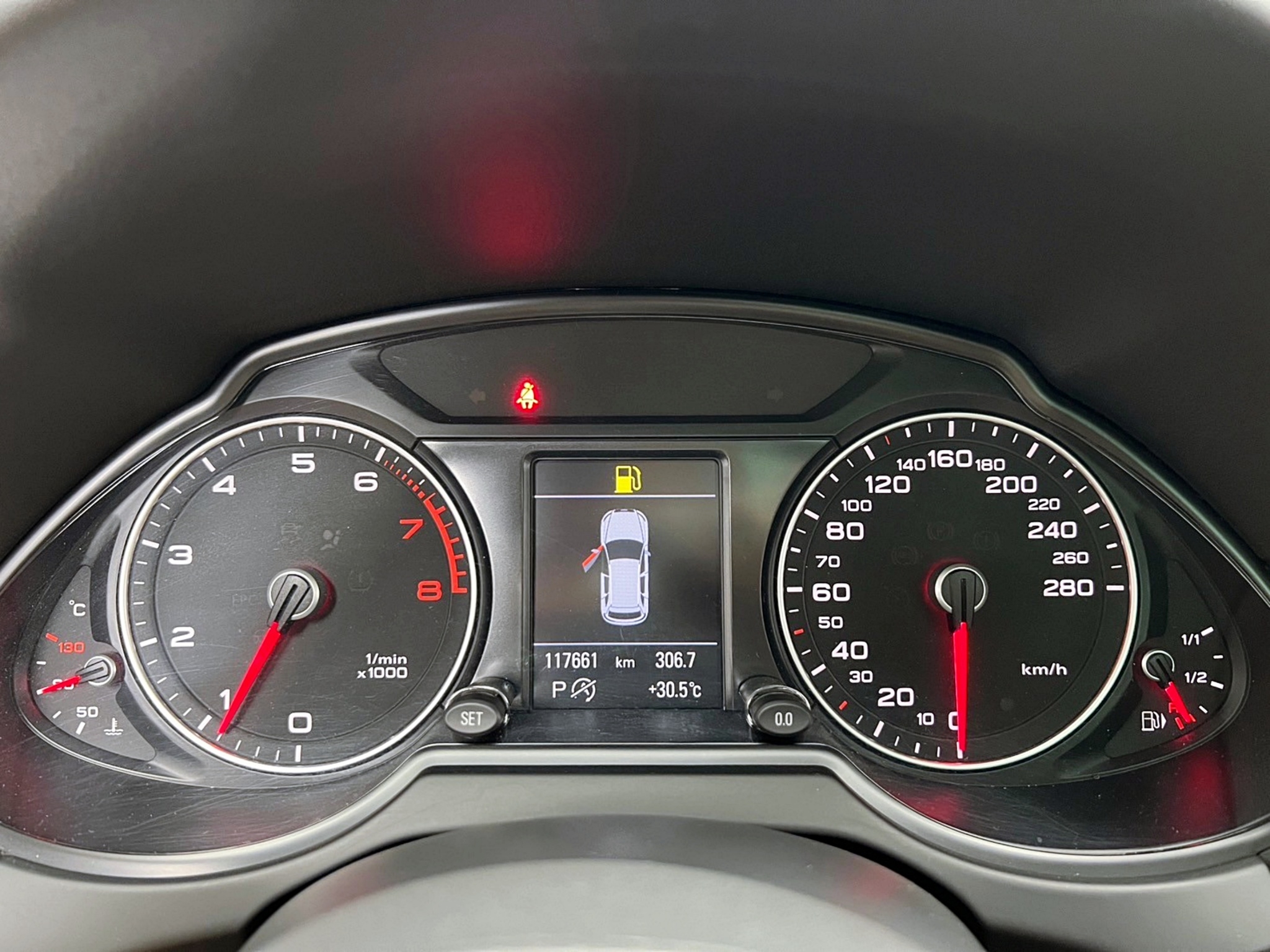2016式 Audi 奧迪 Q5 四驅 全景天窗 電尾門 B&O音響 ❗️(245)【 元禾國際 阿龍店長 0968-691-205】阿龍中古車 二手車 中古車 新北最大車庫 實車實價 認證車  第8張相片