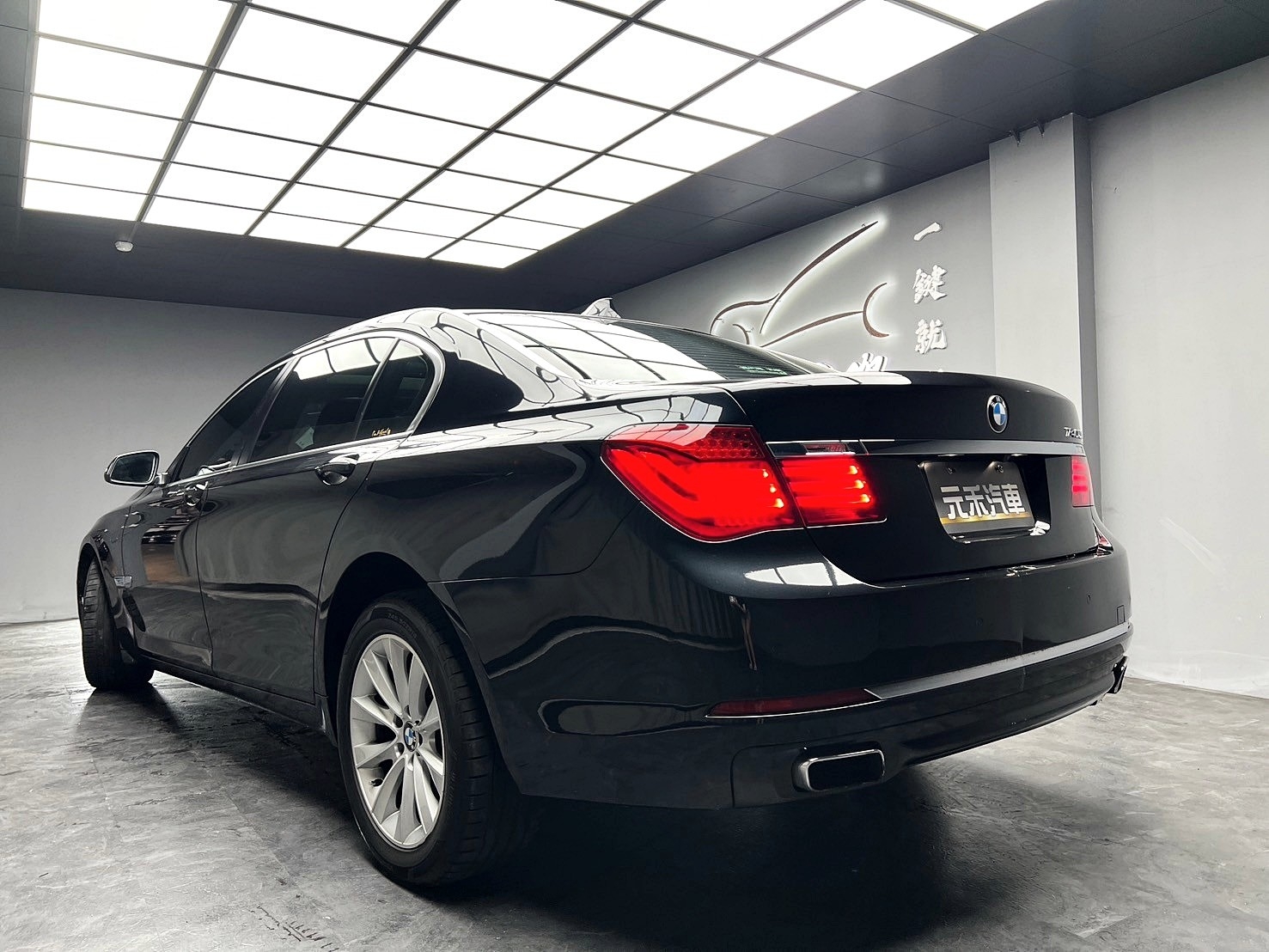 2013 F02 BMW 740Li 環景 天窗 電吸門 4座電冷熱椅 ❗️(154)【 元禾國際 阿龍店長 0968-691-205】阿龍中古車 二手車 中古車 新北最大車庫 實車實價 認證車  第7張相片