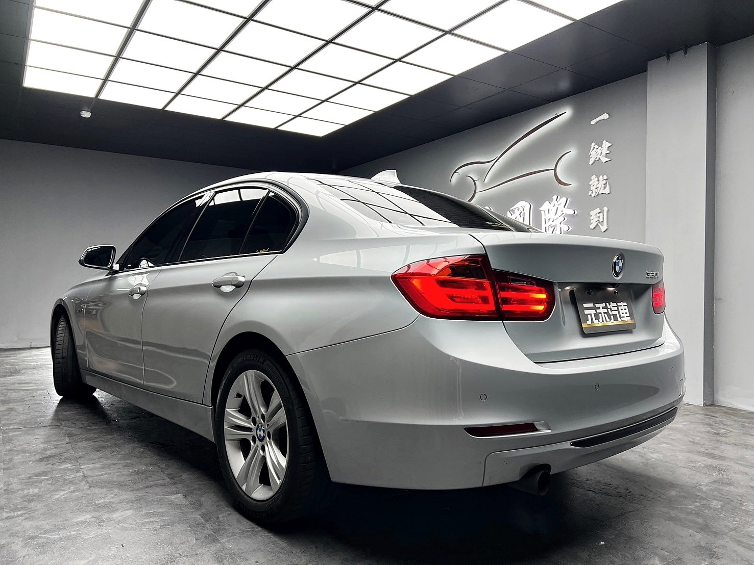 2012 BMW 320i Sport F30 總代理 車況漂亮 ❗️(125)【 元禾國際 阿龍店長 0968-691-205】阿龍中古車 二手車 中古車 新北最大車庫 實車實價 認證車  第4張相片