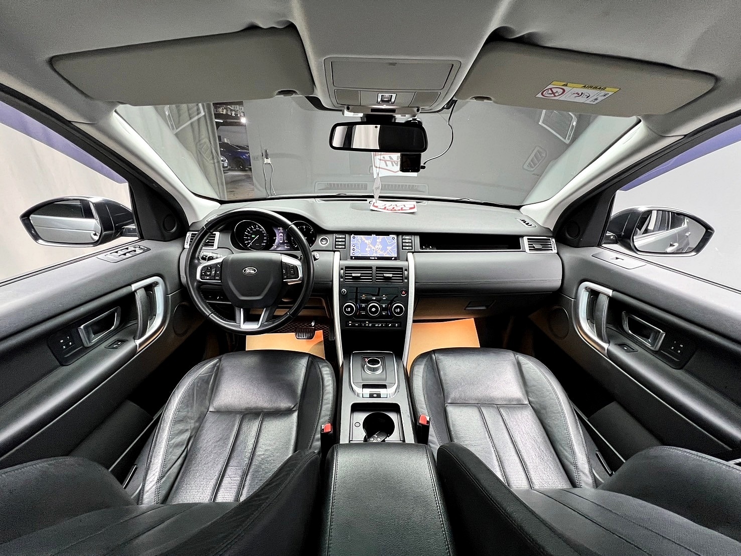 2016式 荒原路華 Land Rover Discovery Sport SD4 HSE 柴油 七人座 ❗️(007)【 元禾國際 阿龍店長 0968-691-205】阿龍中古車 二手車 中古車 新北最大車庫 實車實價 認證車  第9張相片