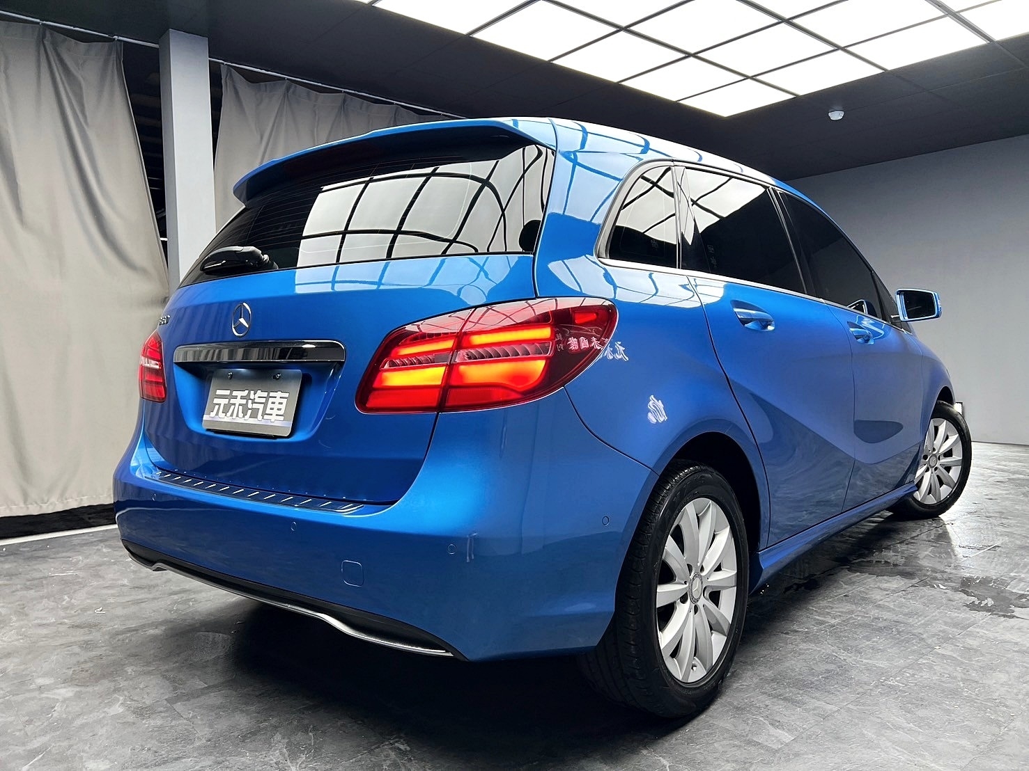 2016 W246 賓士 Benz B180 自動停車 大空間高CP值 ❗️(110)【 元禾國際 阿龍店長 0968-691-205】阿龍中古車 二手車 中古車 新北最大車庫 實車實價 認證車  第2張相片
