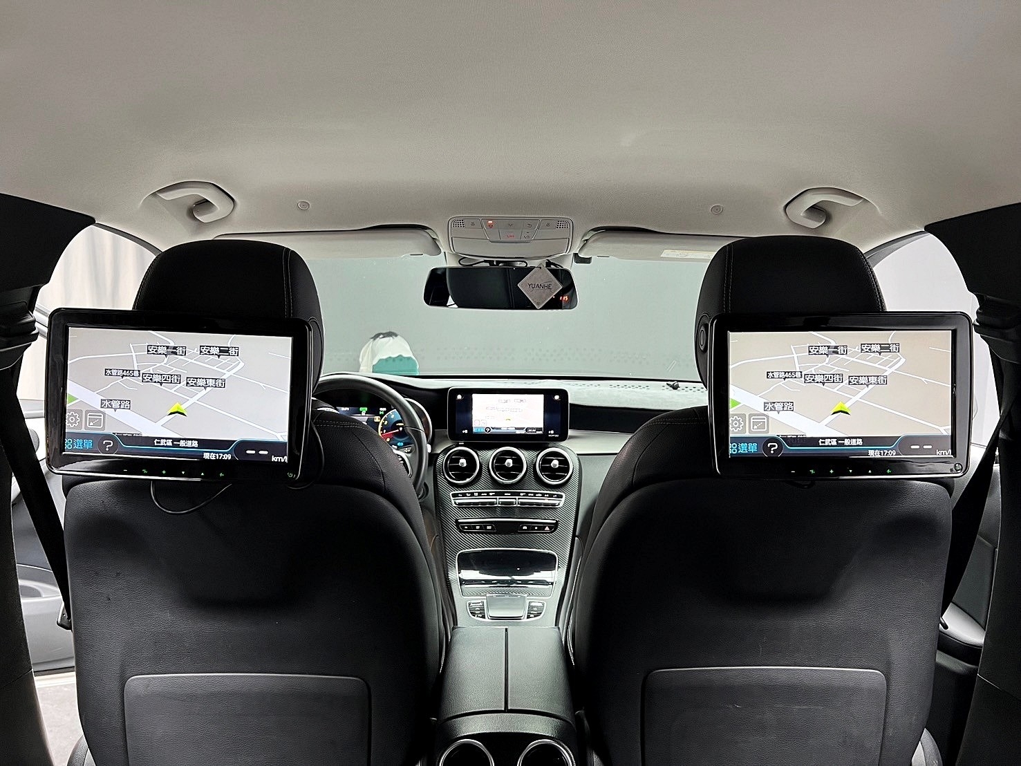 2019 賓士 Benz GLC200 EQ Boost 輕油電 全車基本黑化 跟車 後座影音 香氛套件 ❗️(215)【 元禾國際 阿龍店長 0968-691-205】阿龍中古車 二手車 中古車 新北最大車庫 實車實價 認證車  第6張相片