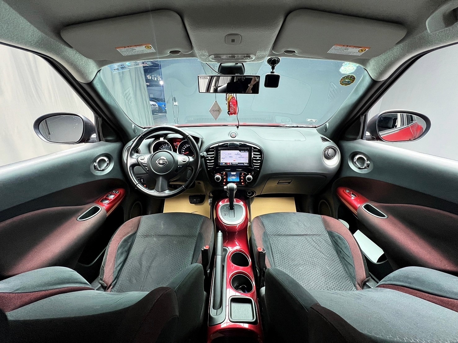 2013 Nissan Juke 自然進氣 IKEY 導航 低里程 省油 掀背車 ❗️(140)【 元禾國際 阿龍店長 0968-691-205】阿龍中古車 二手車 中古車 新北最大車庫 實車實價 認證車  第5張相片