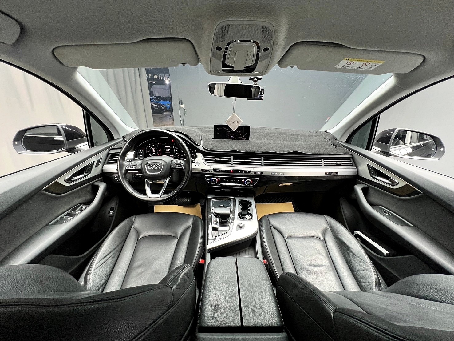 2016式 Audi 奧迪 Q7 45TDI quattro 柴油 七人座 四區恆溫 數位儀表 電尾門 ❗️(094)【 元禾國際 阿龍店長 0968-691-205】阿龍中古車 二手車 中古車 新北最大車庫 實車實價 認證車  第6張相片