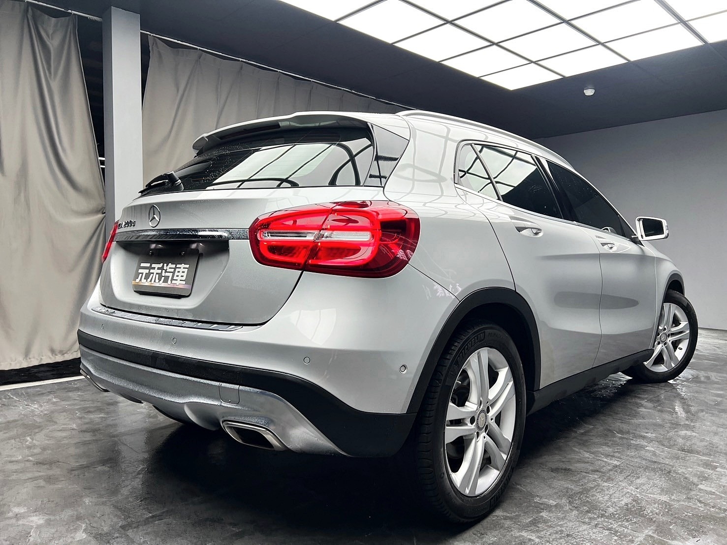2016 Benz 賓士 X156 GLA-Class GLA200d 自動停車 ❗️(070)【 元禾國際 阿龍店長 0968-691-205】阿龍中古車 二手車 中古車 新北最大車庫 實車實價 認證車	  第2張相片