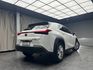 2023式 Lexus UX250h 豪華版 跟車 環景 電熱椅 掀背車 ❗️(073)【 元禾國際 阿龍店長 0968-691-205】阿龍中古車 二手車 中古車 新北最大車庫 實車實價 認證車  第2張縮圖