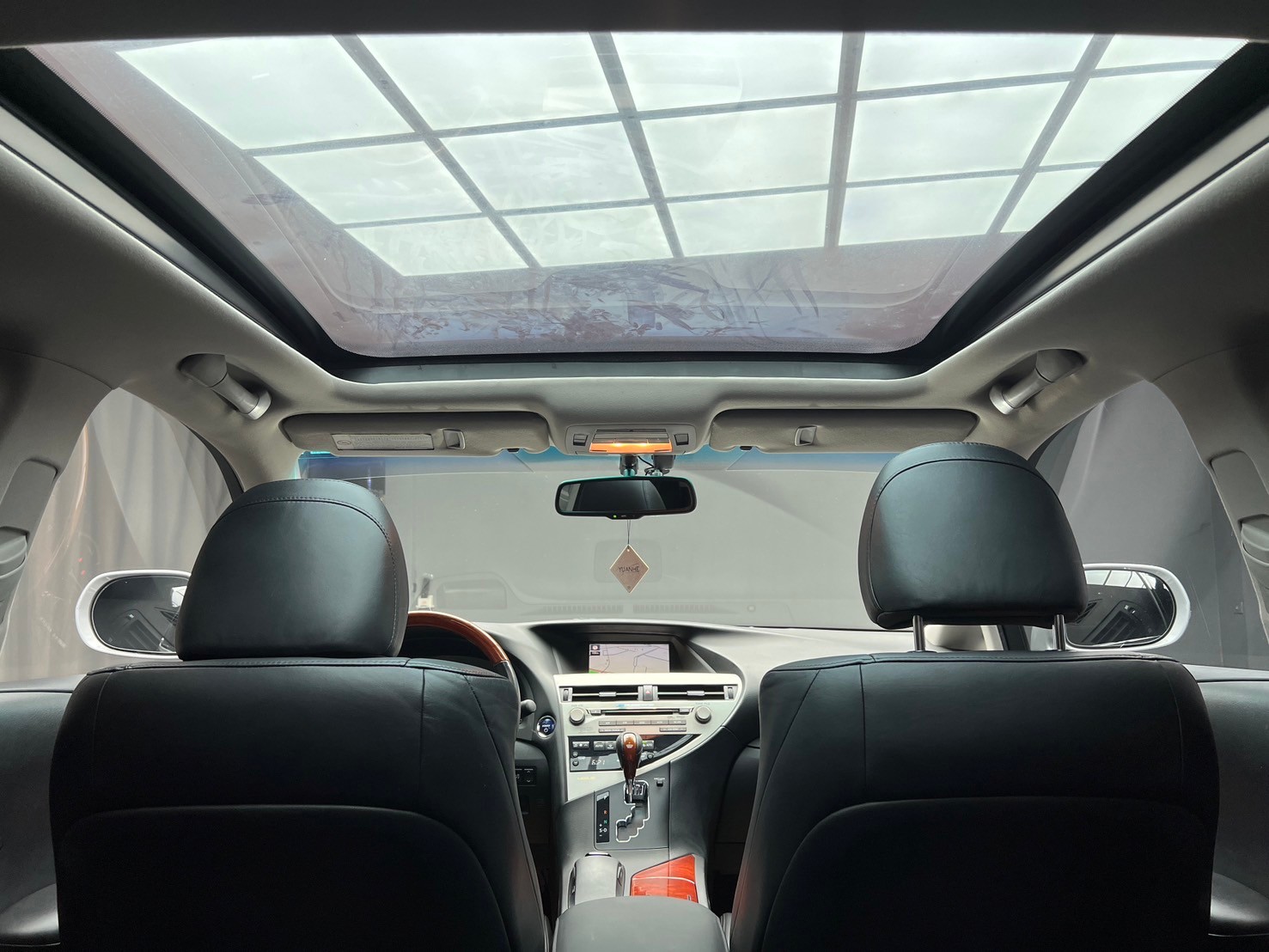 2010 Lexus RX450h 全景天窗 已更換大電池 電冷熱椅 ❗️(114)【 元禾國際 阿龍店長 0968-691-205】阿龍中古車 二手車 中古車 新北最大車庫 實車實價 認證車  第4張相片