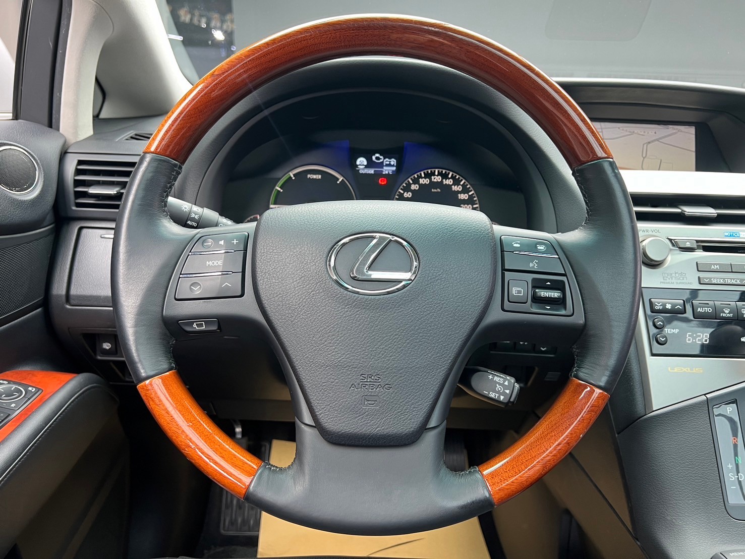 2010 Lexus RX450h 全景天窗 已更換大電池 電冷熱椅 ❗️(114)【 元禾國際 阿龍店長 0968-691-205】阿龍中古車 二手車 中古車 新北最大車庫 實車實價 認證車  第7張相片