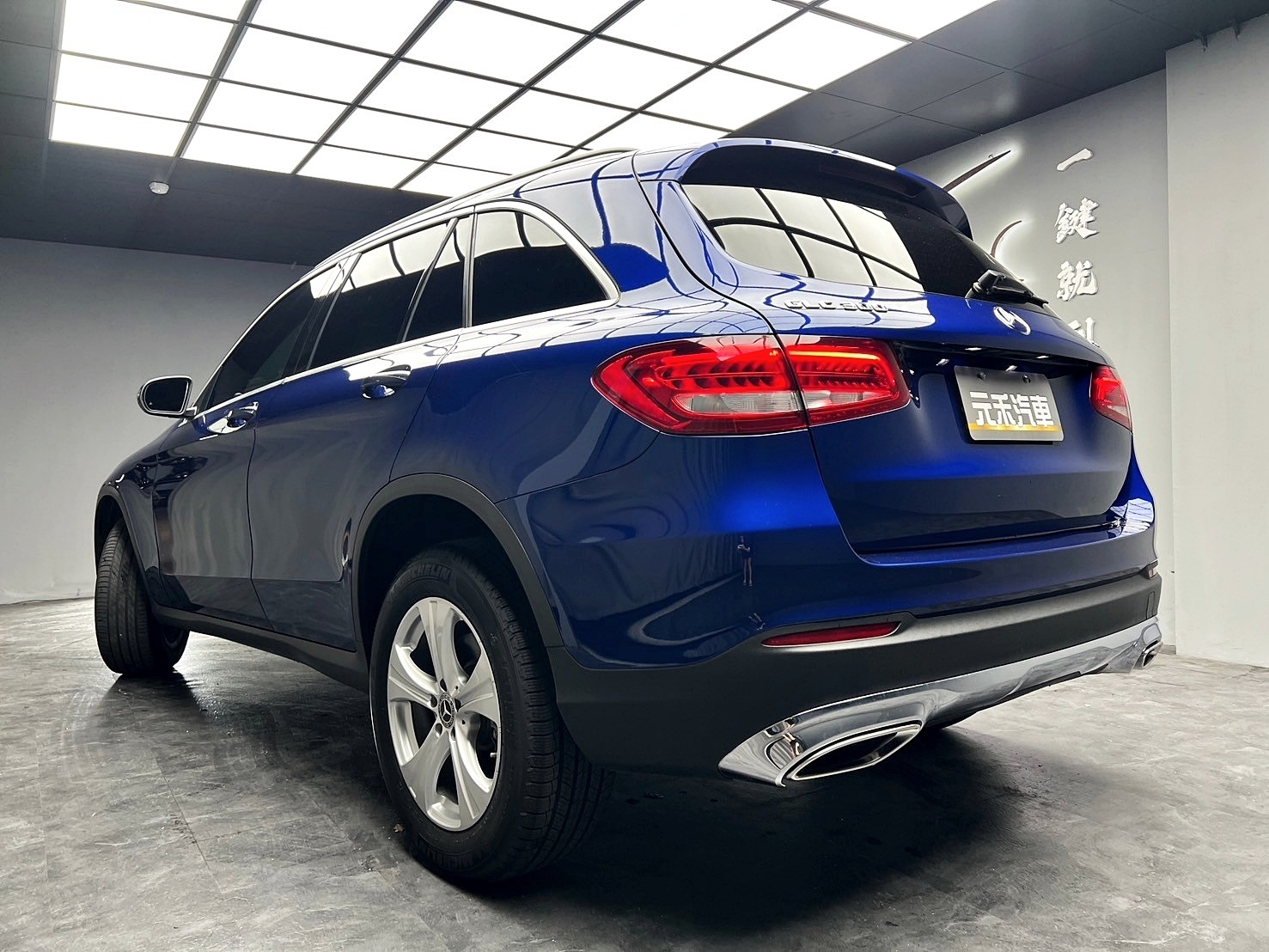 2017 Benz X253  GLC300 選配棕內裝 電熱椅 盲點 ❗️(225)【 元禾國際 阿龍店長 0968-691-205】阿龍中古車 二手車 中古車 新北最大車庫 實車實價 認證車  第3張相片