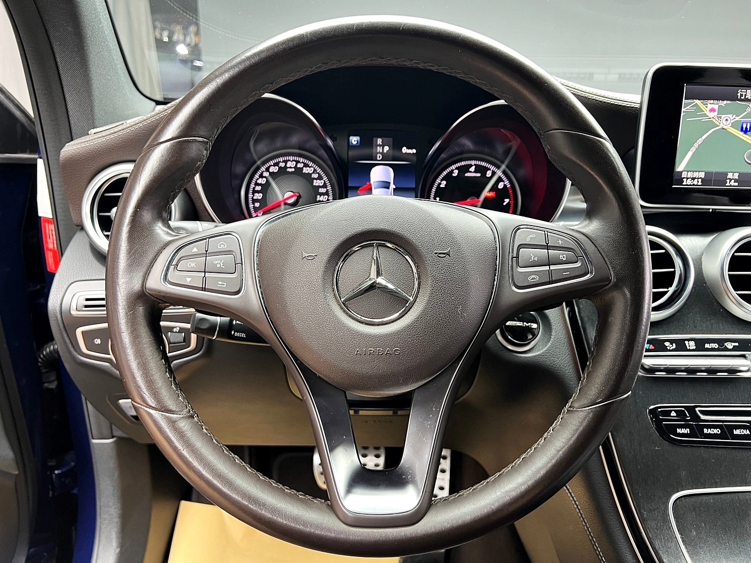 2017 Benz X253  GLC300 選配棕內裝 電熱椅 盲點 ❗️(225)【 元禾國際 阿龍店長 0968-691-205】阿龍中古車 二手車 中古車 新北最大車庫 實車實價 認證車  第6張相片