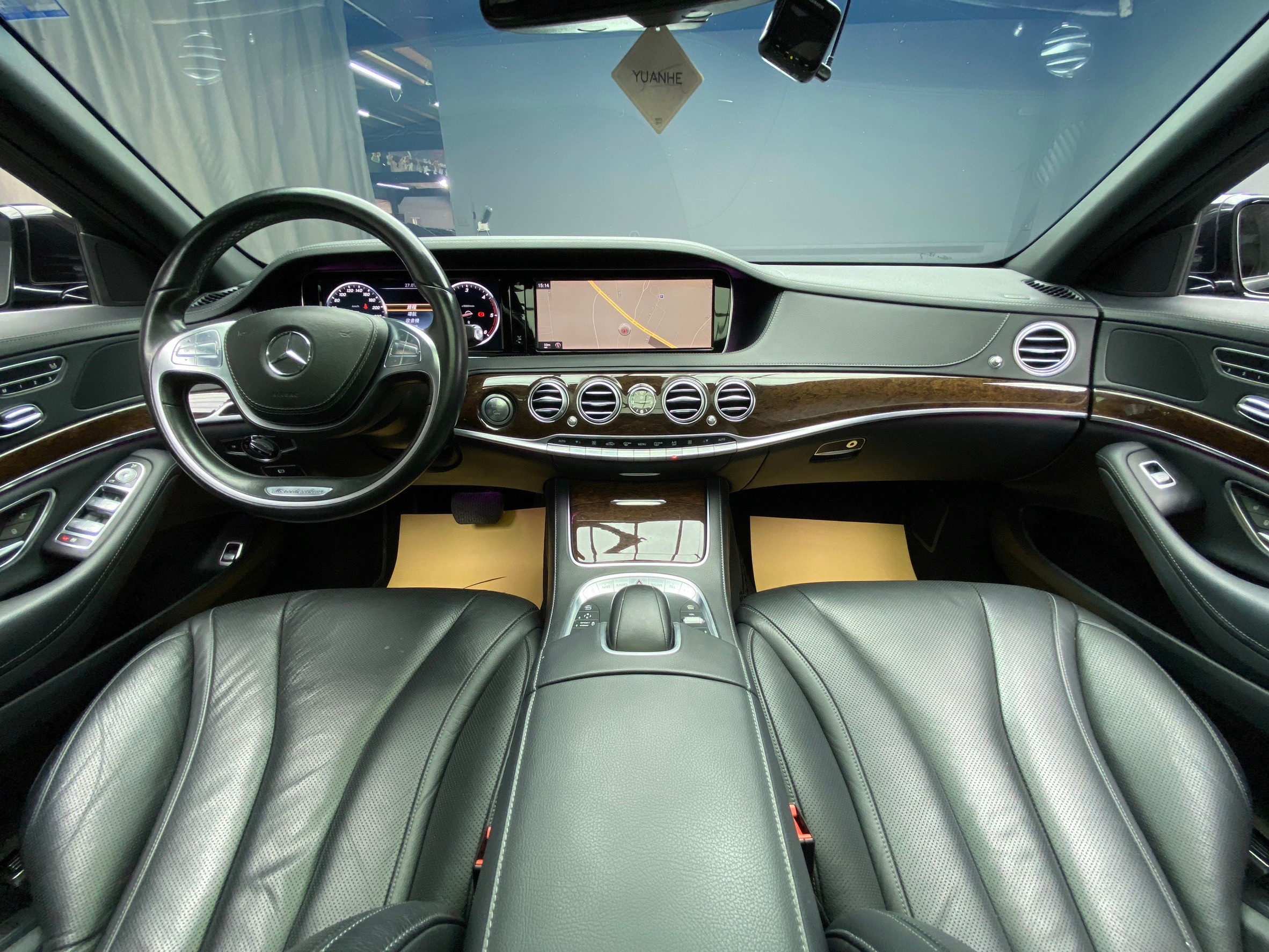 2015式 Benz S350dL 電吸門 電子懸吊 氣氛燈 長軸豪華轎款 ❗️(076)【 元禾國際 阿龍店長 0968-691-205】阿龍中古車 二手車 中古車 新北最大車庫 實車實價 認證車  第5張相片