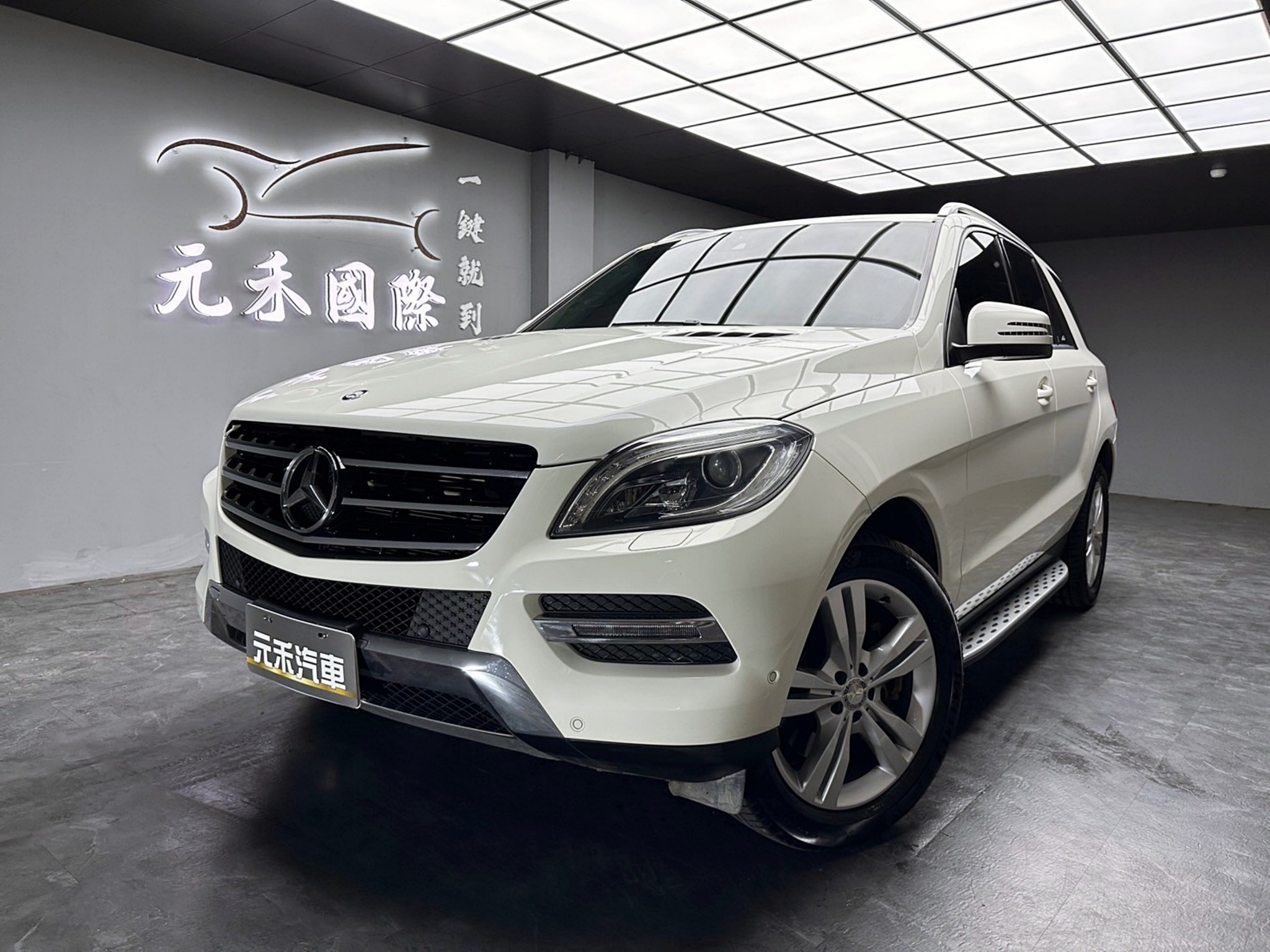 2013 Benz ML350 4MATIC 天窗 電尾門 低里程❗️(110)【 元禾國際 阿龍店長 0968-691-205】阿龍中古車 二手車 中古車 新北最大車庫 實車實價 認證車  第2張相片