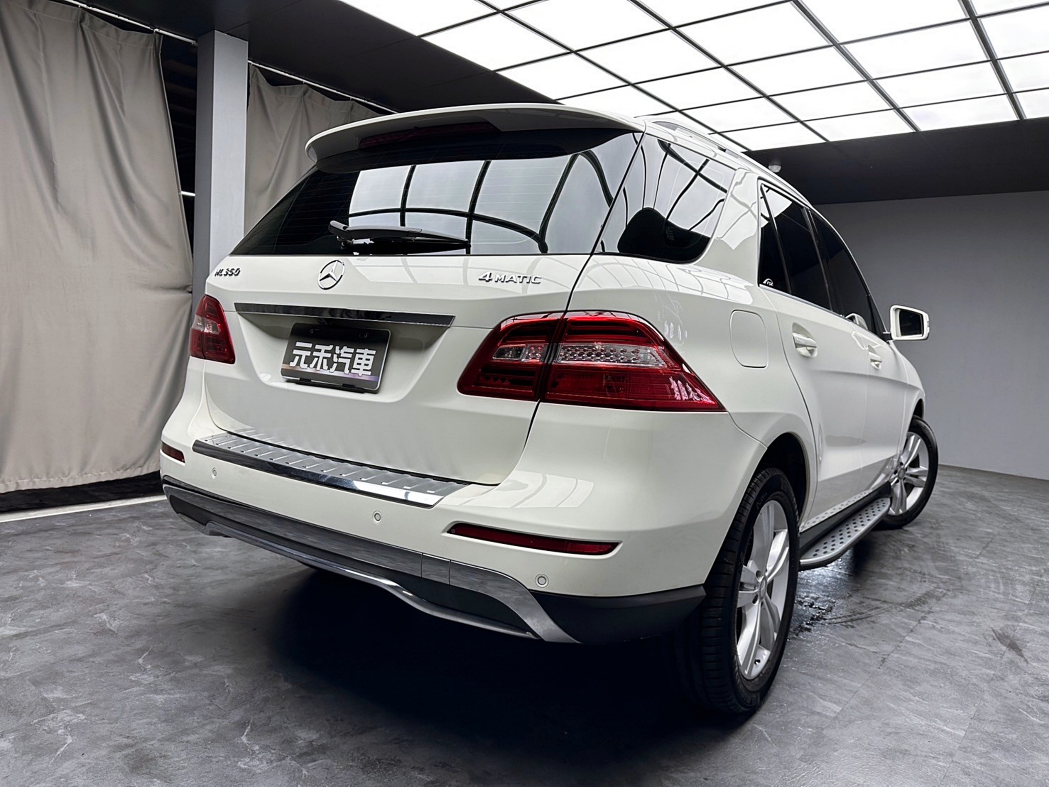 2013 Benz ML350 4MATIC 天窗 電尾門 低里程❗️(110)【 元禾國際 阿龍店長 0968-691-205】阿龍中古車 二手車 中古車 新北最大車庫 實車實價 認證車  第3張相片
