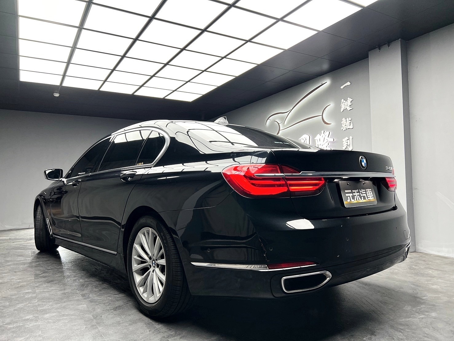2017式 G12 BMW 740Li 5AS駕駛輔助/環景/HK音響❗️(102)【 元禾國際 阿龍店長 0968-691-205】阿龍中古車 二手車 中古車 新北最大車庫 實車實價 認證車  第10張相片