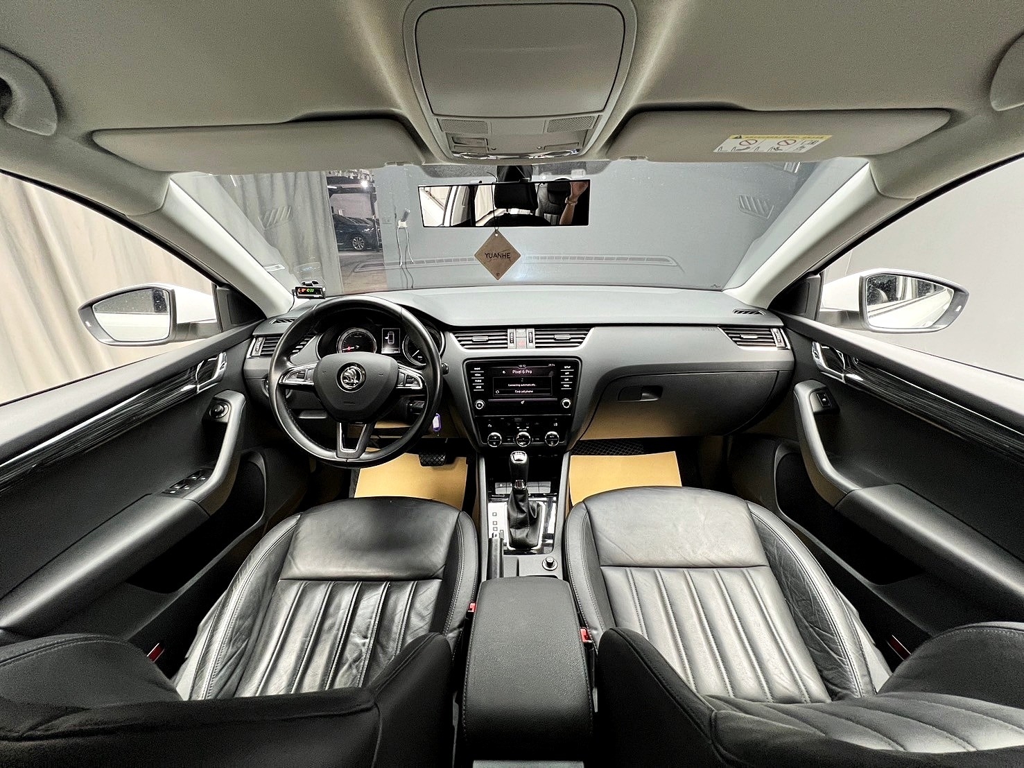 2018式 Skoda Octavia Combi 1.0TSI 豪華動能版 省油 代步 旅行車 ❗️(210)【 元禾國際 阿龍店長 0968-691-205】阿龍中古車 二手車 中古車 新北最大車庫 實車實價 認證車  第5張相片
