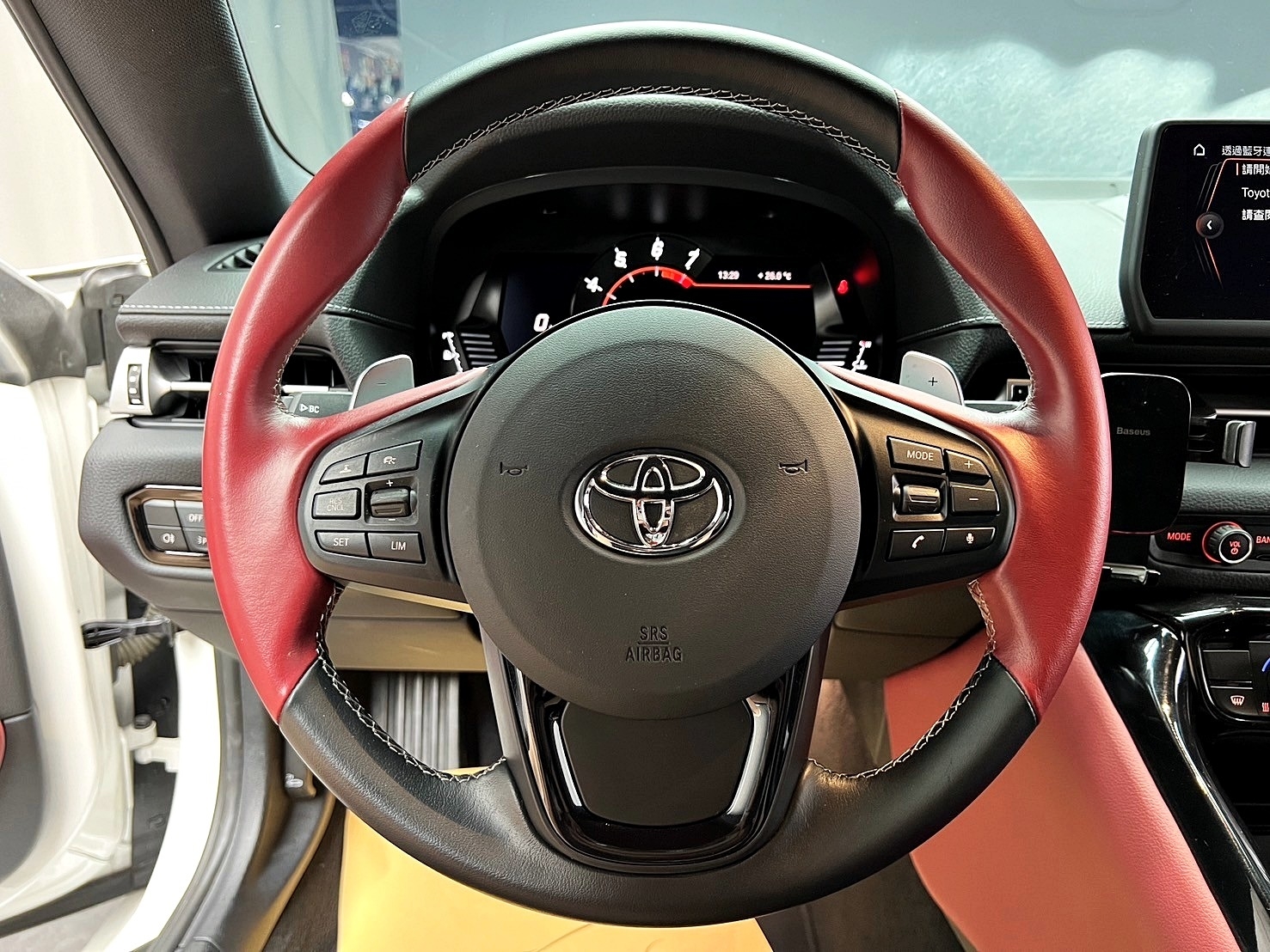 2022 GR Supra Premium Toyota 性能巔峰 升級 前後側群碳纖維空力套件 大尾翼 新車保固 ❗️(209)【 元禾國際 阿龍店長 0968-691-205】阿龍中古車 二手車 中古車 新北最大車庫 實車實價 認證車  第6張相片