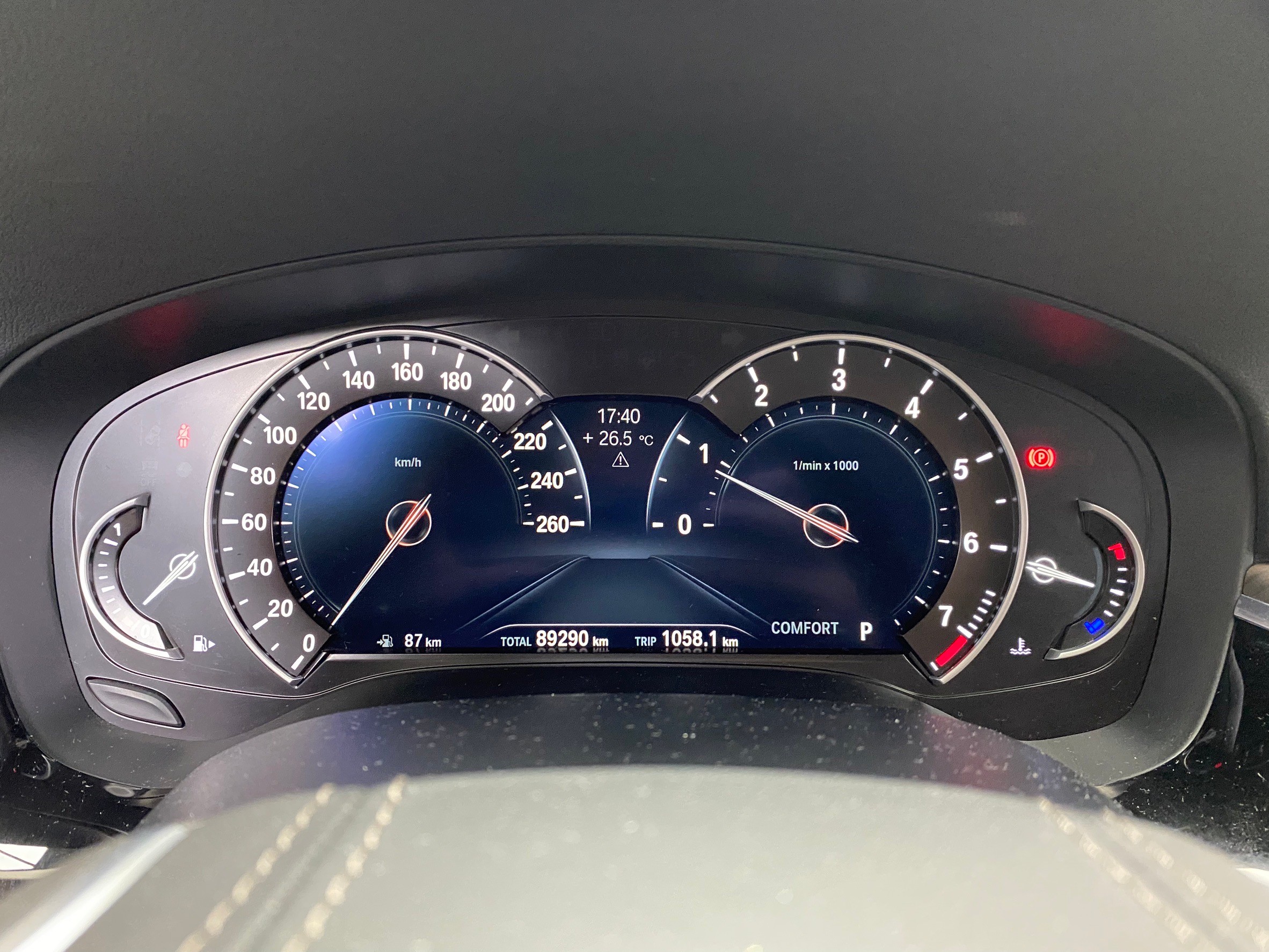 2019 G30 BMW 520i 極智版 5AT駕駛套件 跟車 自動停車 ❗️(188)【 元禾國際 阿龍店長 0968-691-205】阿龍中古車 二手車 中古車 新北最大車庫 實車實價 認證車  第7張相片