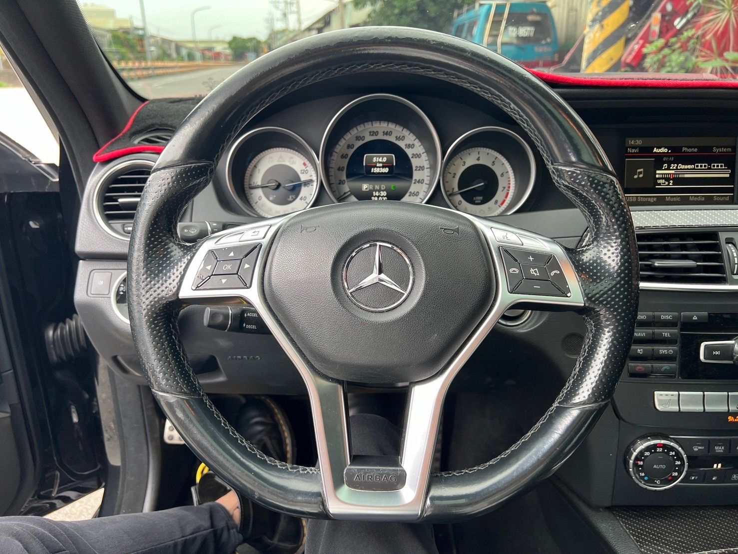 新車入庫🔥2014 BENZ C250 W204 耗材已更新  第5張相片