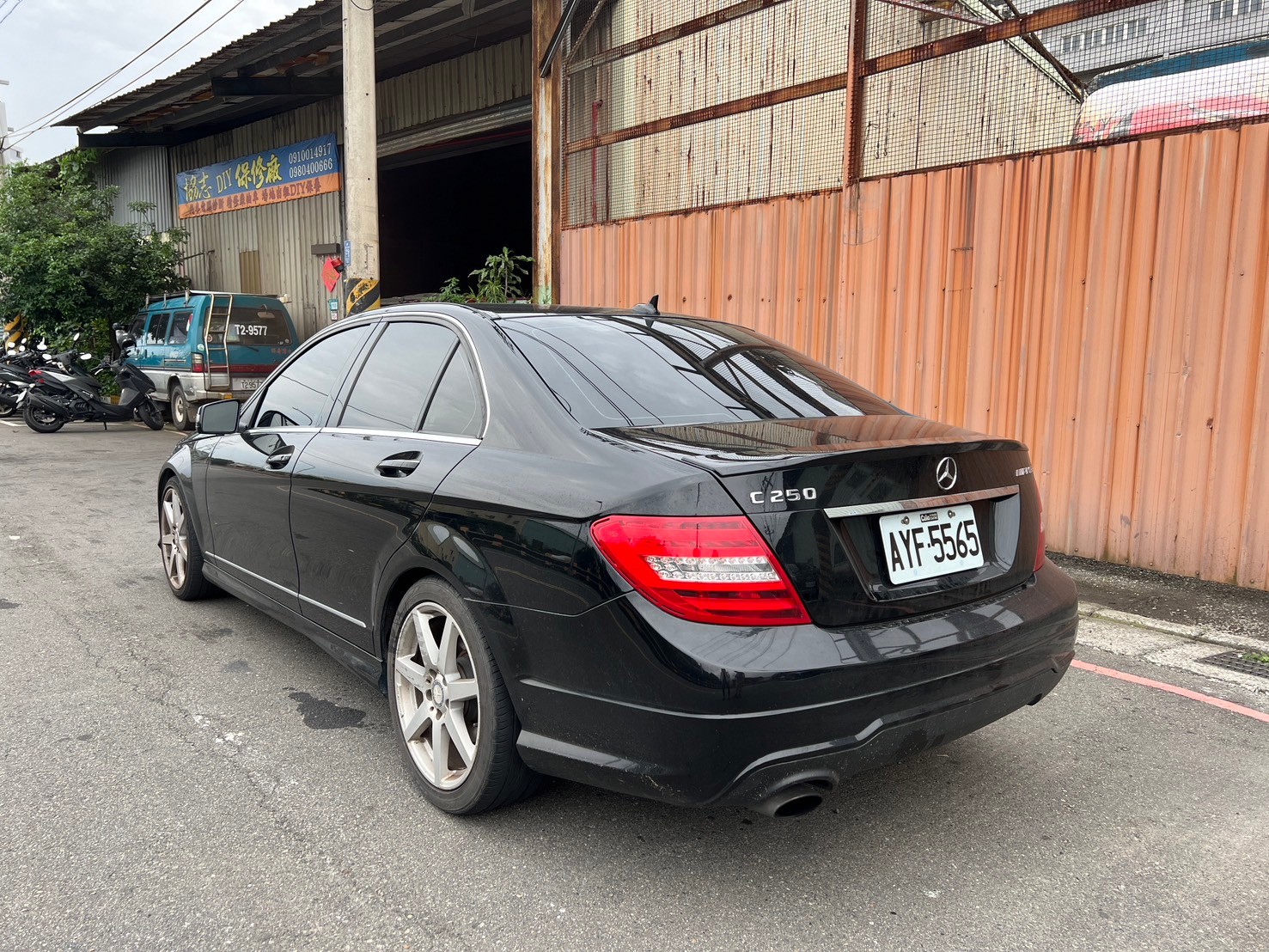 新車入庫🔥2014 BENZ C250 W204 耗材已更新  第8張相片