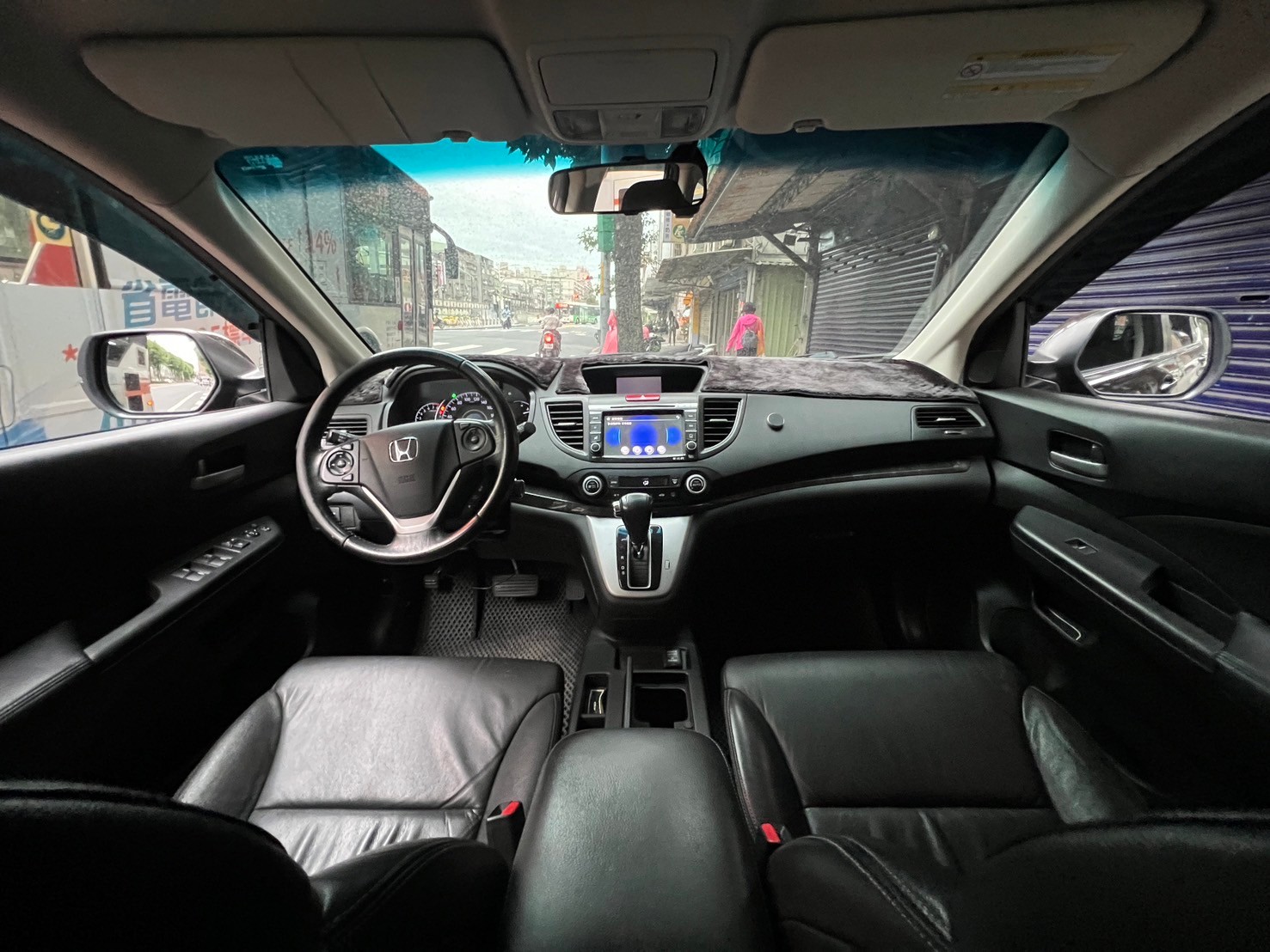 新車入庫🔥2013 Honda CRV 2.4 VTi 保值神車  第3張相片