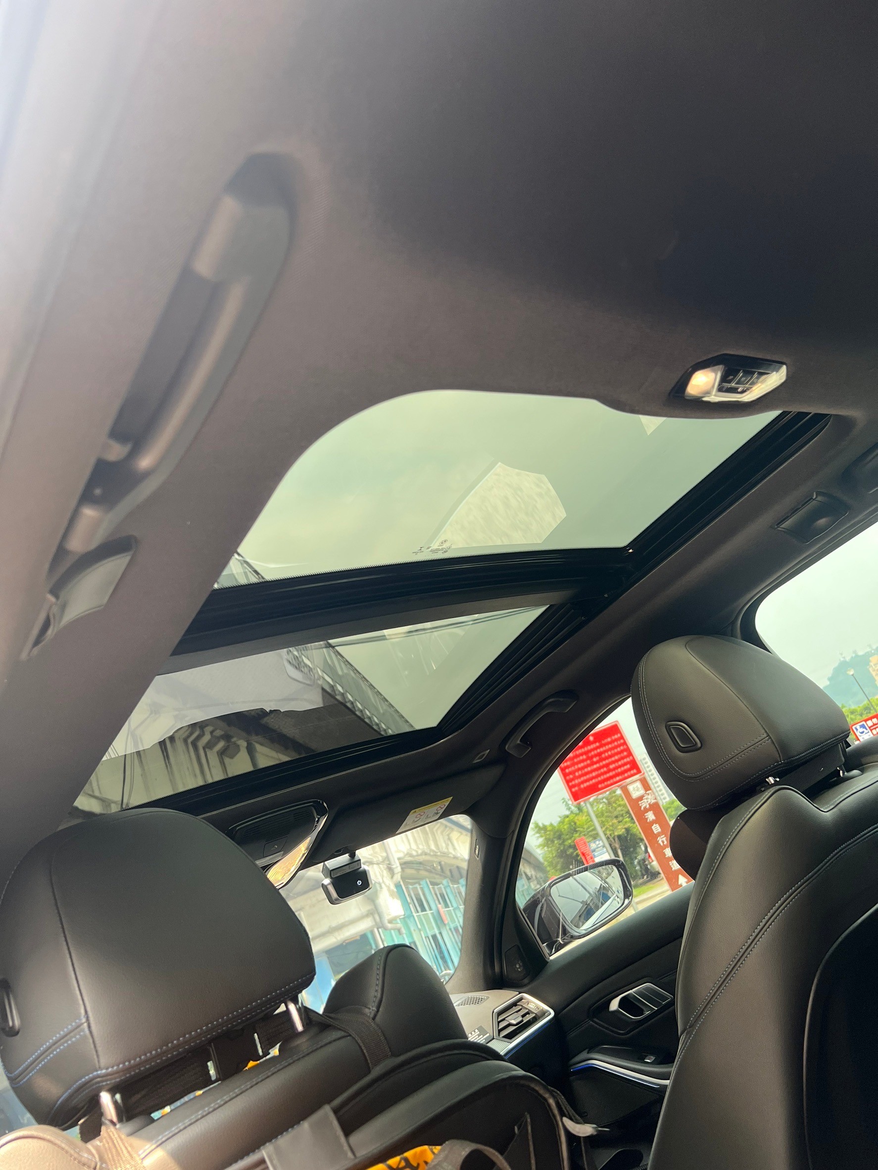 新車入庫🔥2020 BMW 330i Touring M G21  第2張相片