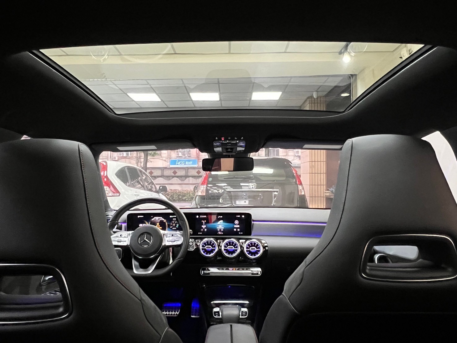 新車入庫🔥2019 Benz A250 W177 運動版  第2張相片