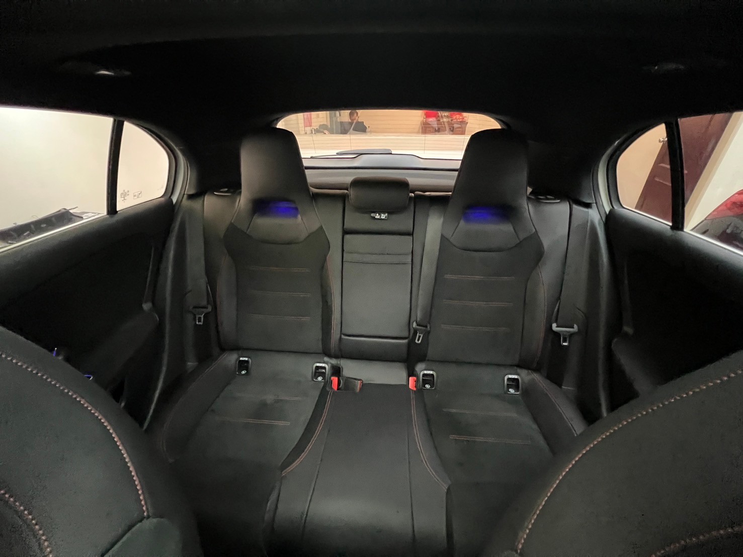 新車入庫🔥2019 Benz A250 W177 運動版  第8張相片